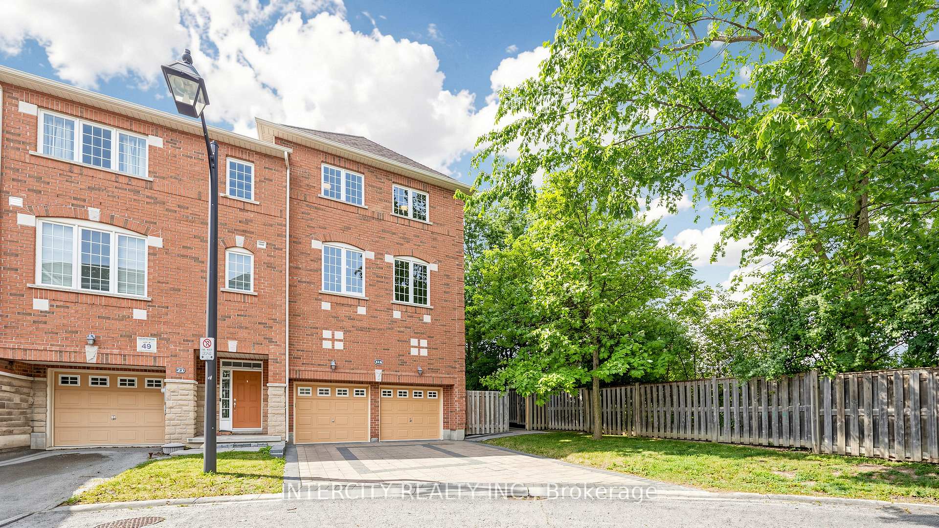 151 Silverwood Avenue 22A, Richmond Hill, ON L4S 0C9