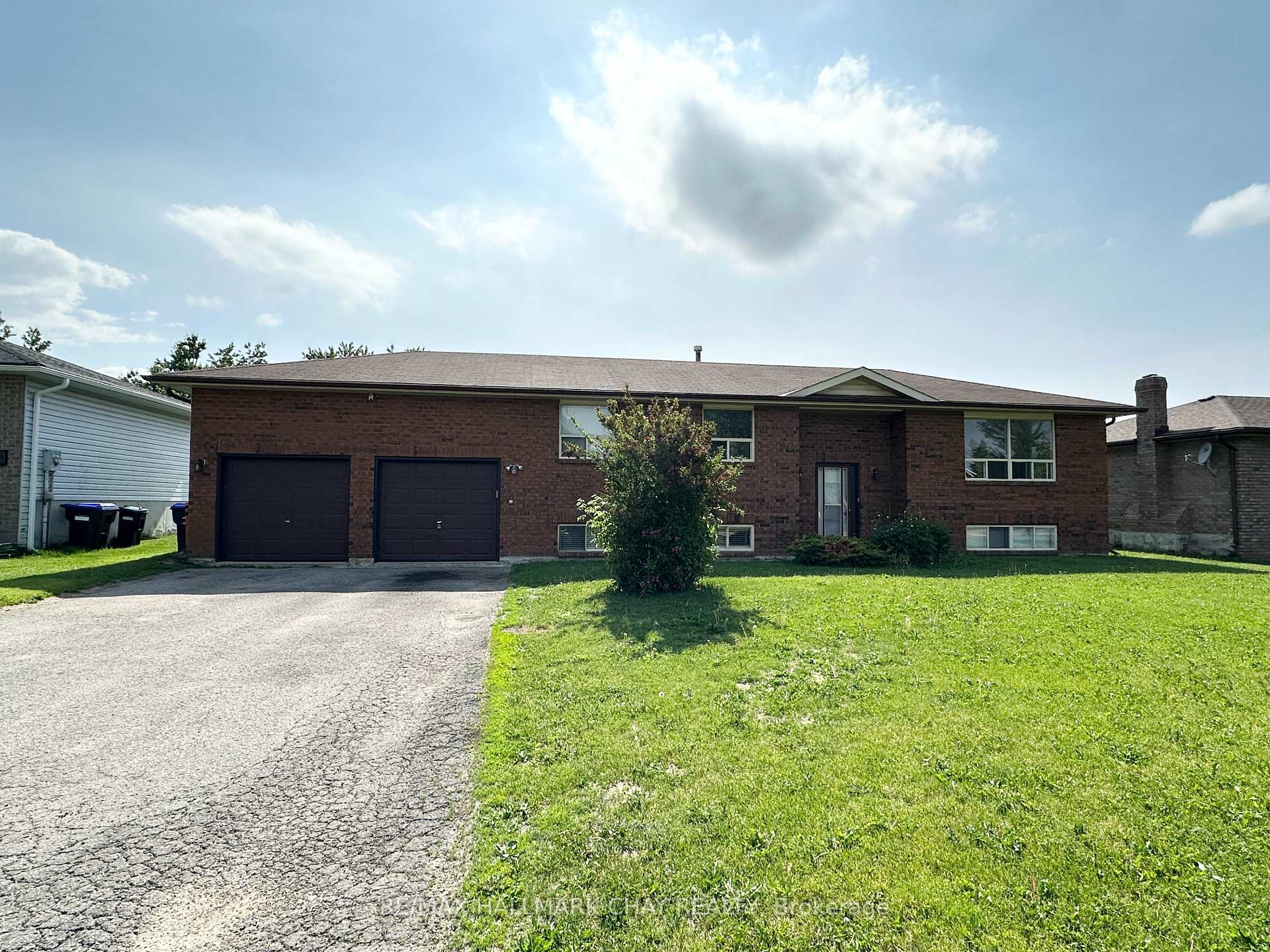 2047 Chantler Street, Innisfil, ON L9S 1B4