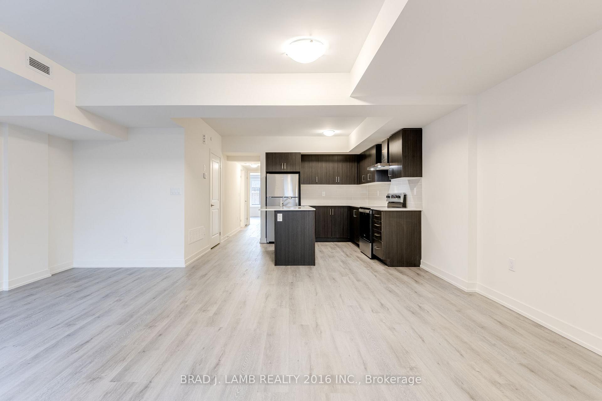 58 Elizabeth Street S 2106, Richmond Hill, ON L4C 5W2