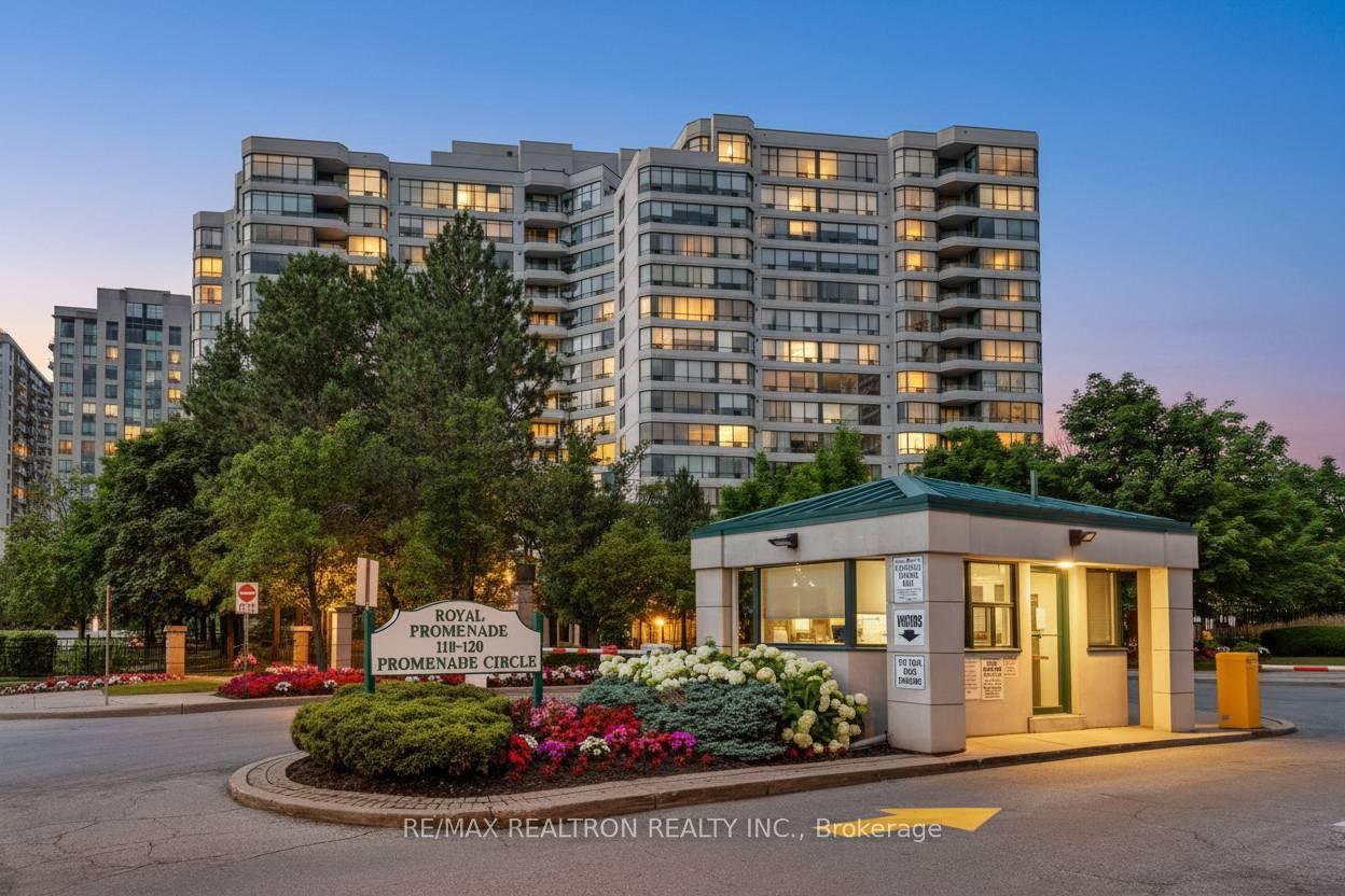 110 N Promenade Circle E 805, Vaughan, ON L4J 7W8