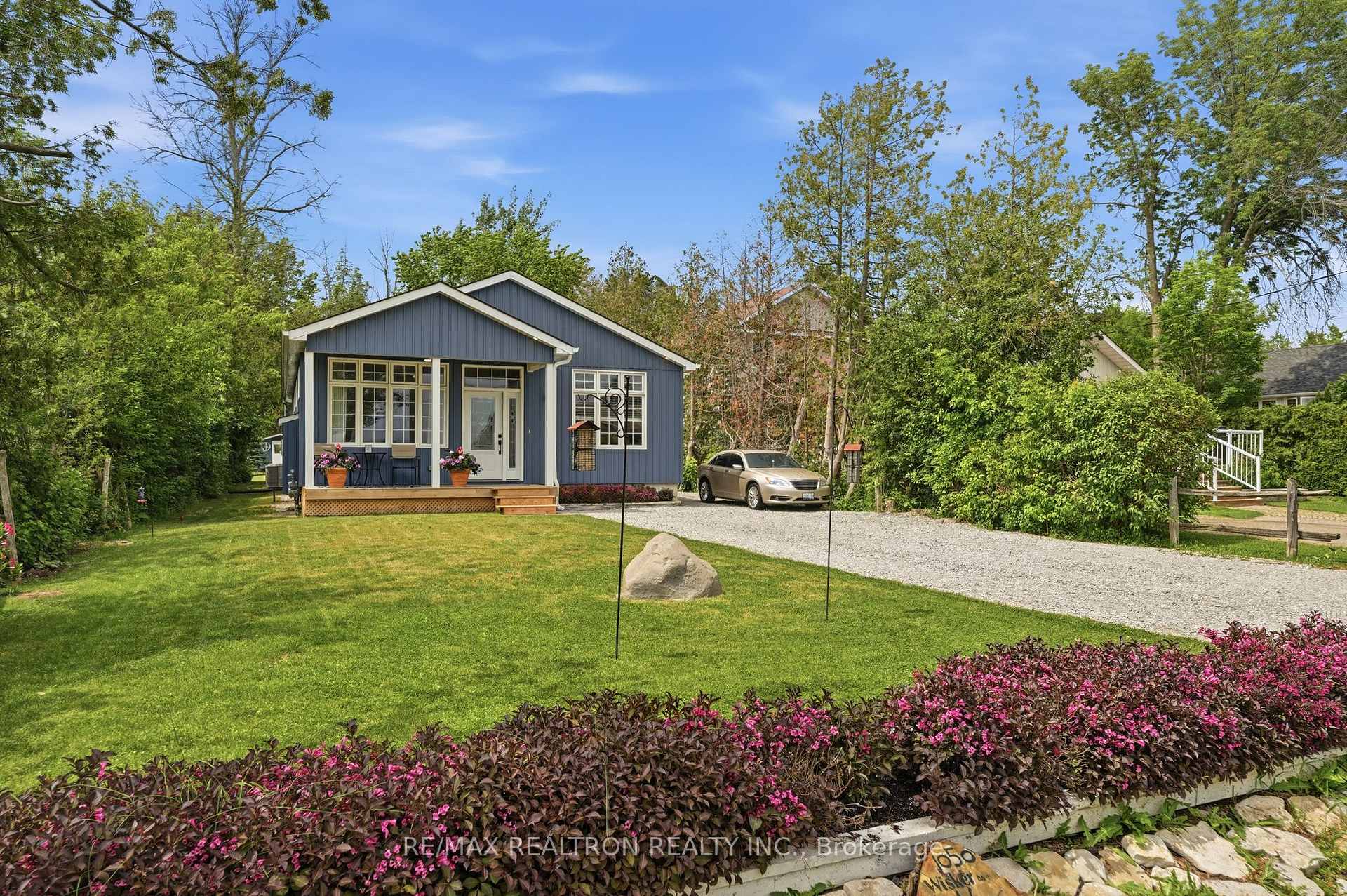 1050 Wisker Avenue, Innisfil, ON L0L 1C0