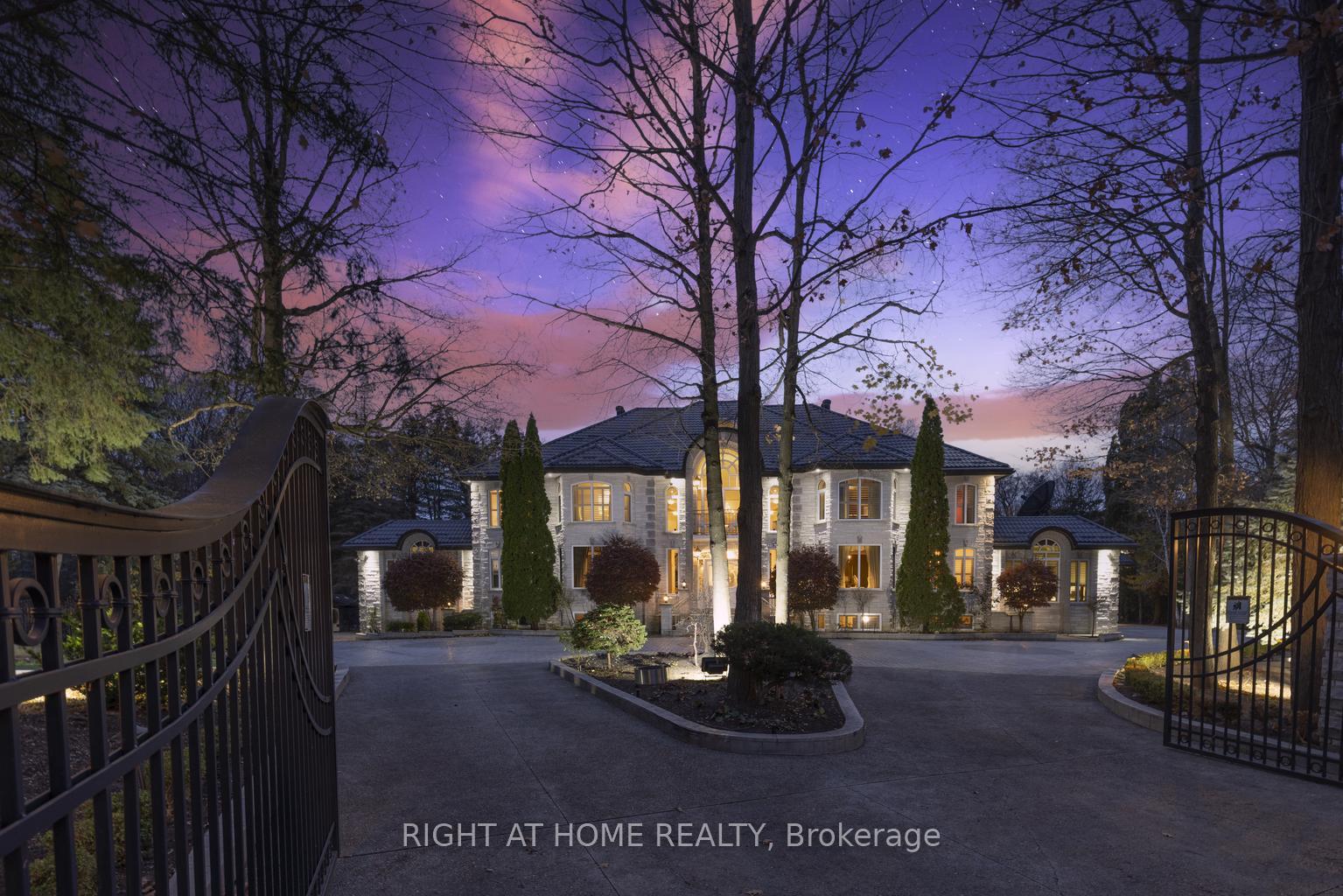 38 Sugarbush Court, Vaughan, ON L4L 2Z2