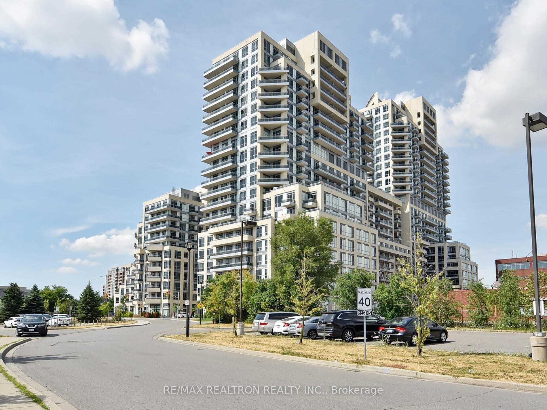 9201 Yonge Street 703, Richmond Hill, ON L4C 6Z2