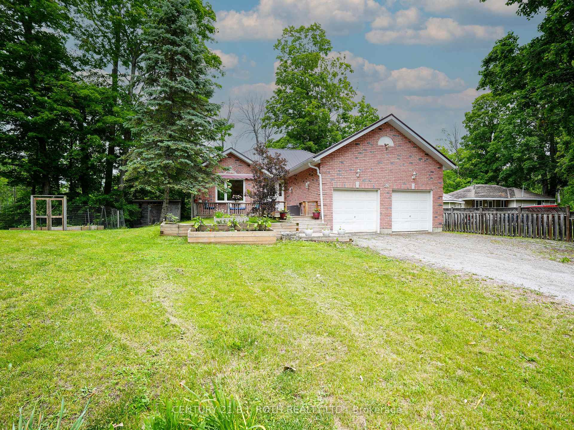 26 Bedford Road, Georgina, ON L0E 1R0
