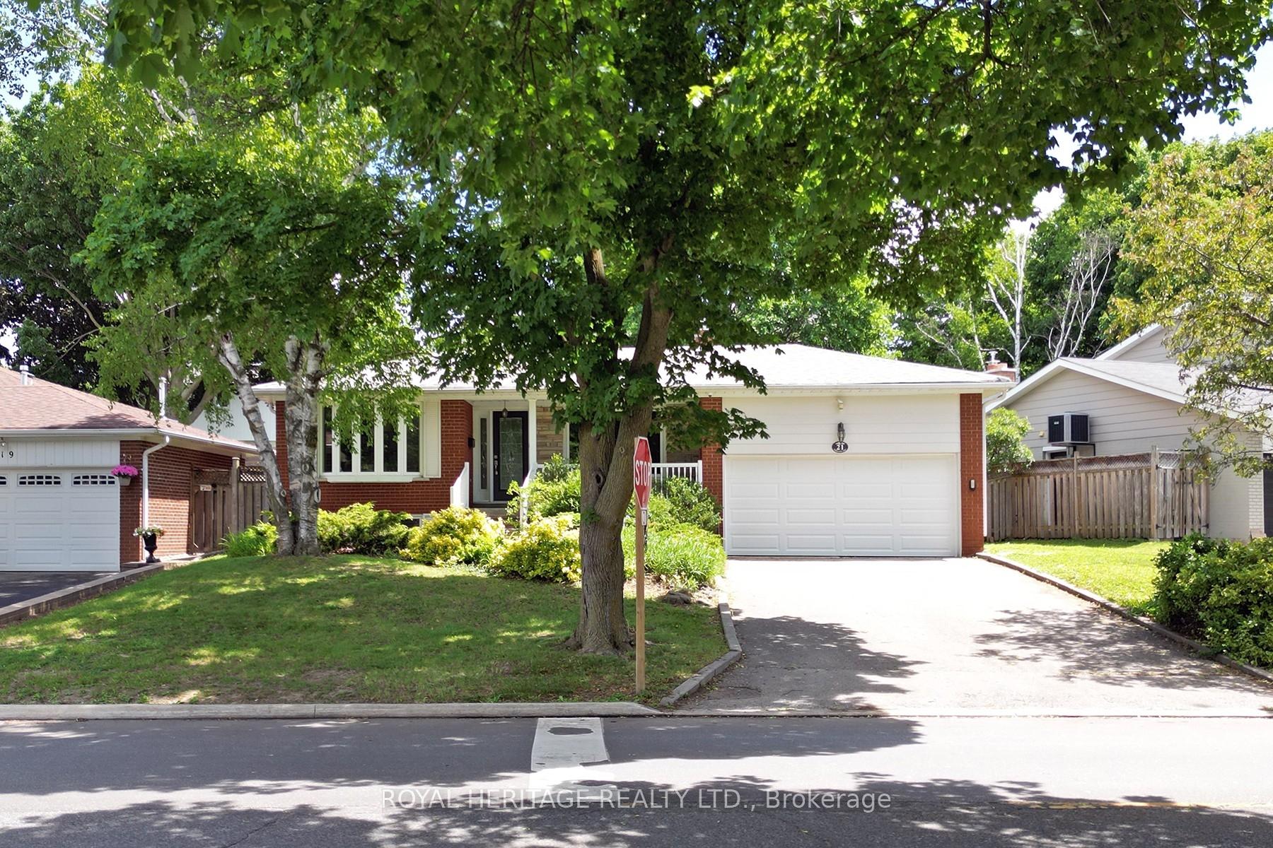 21 Wootten Way S, Markham, ON L3P 3H9