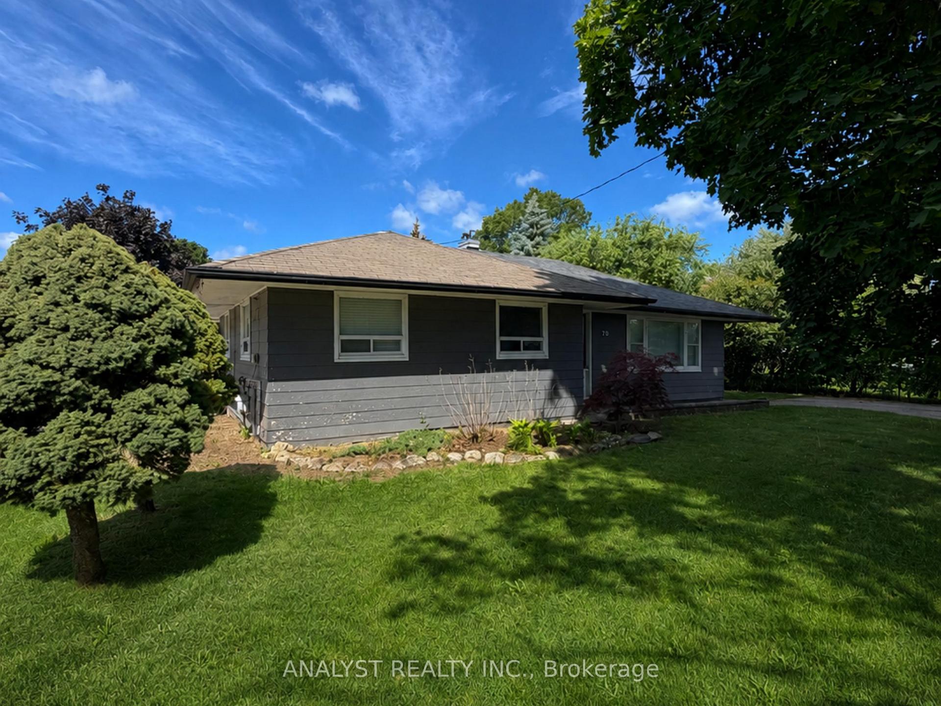 70 Simmons Street, Vaughan, ON L4H 4K1