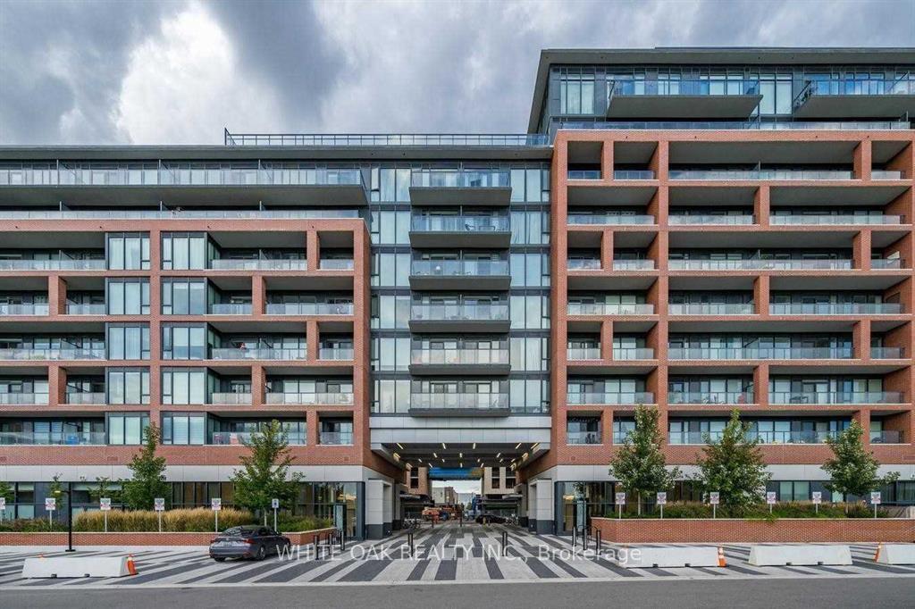 99 Eagle Rock Way 819, Vaughan, ON L6A 5A7