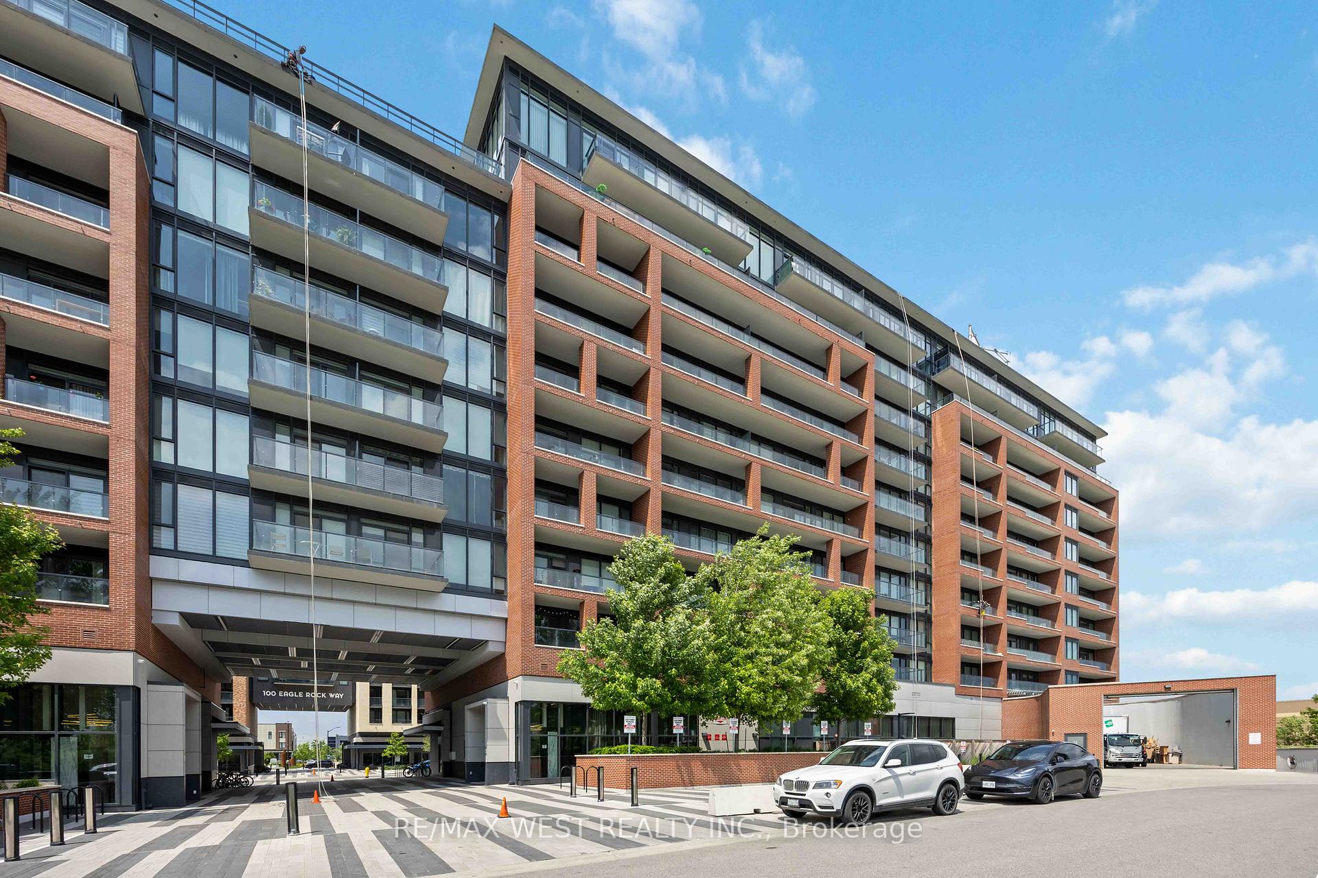 99 Eagle Rock Way 209, Vaughan, ON L6A 1P9