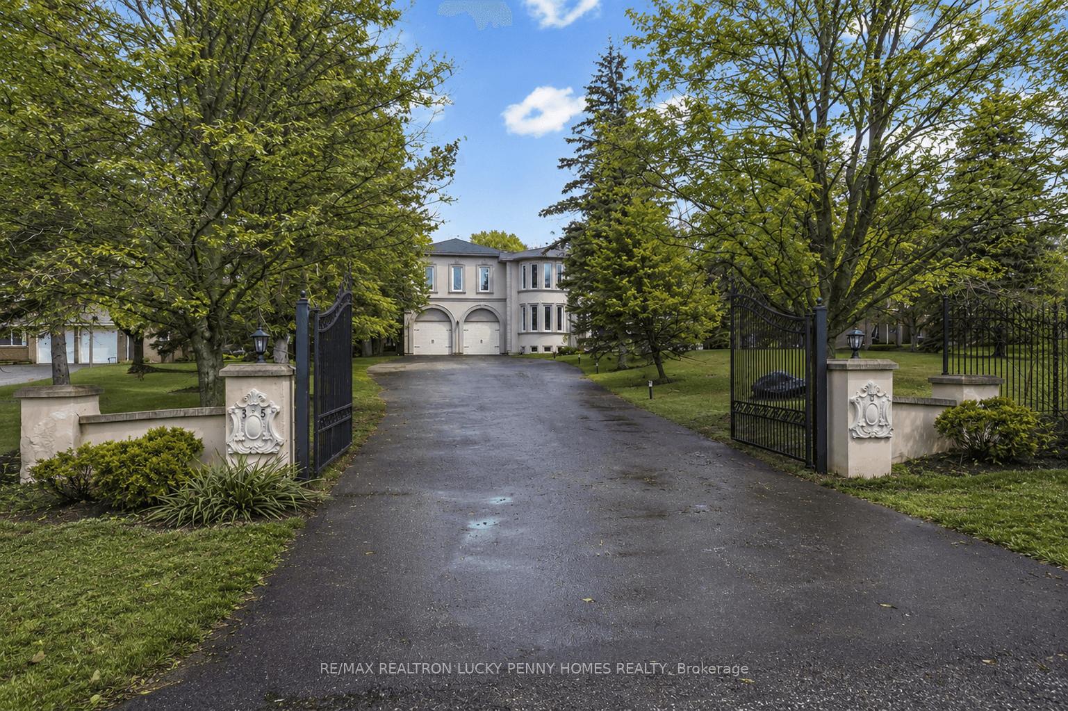 35 Cachet Parkway, Markham, ON L6C 1C5
