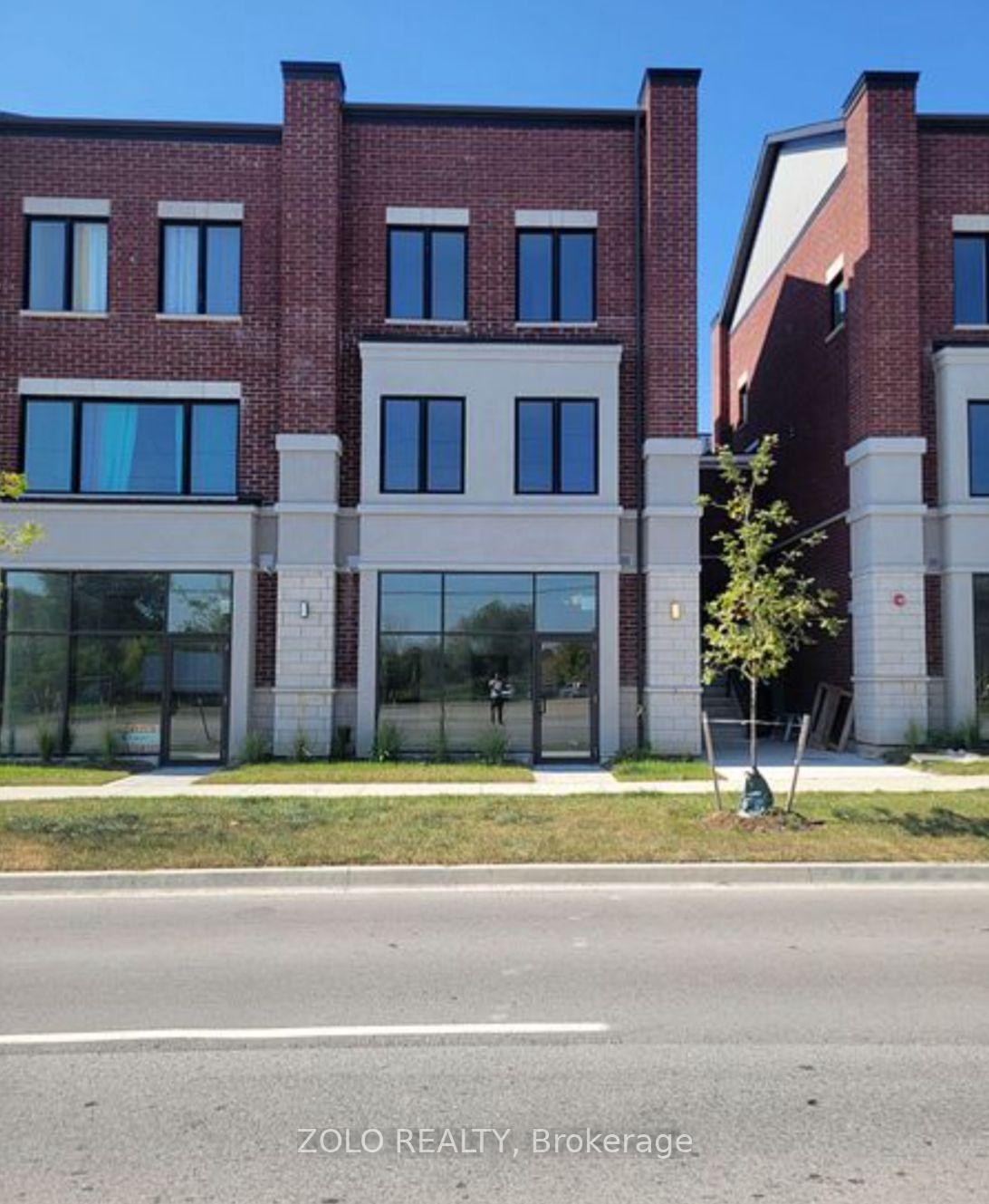 200 Dissette Street 8, Bradford West Gwillimbury, ON L3Z 3G8