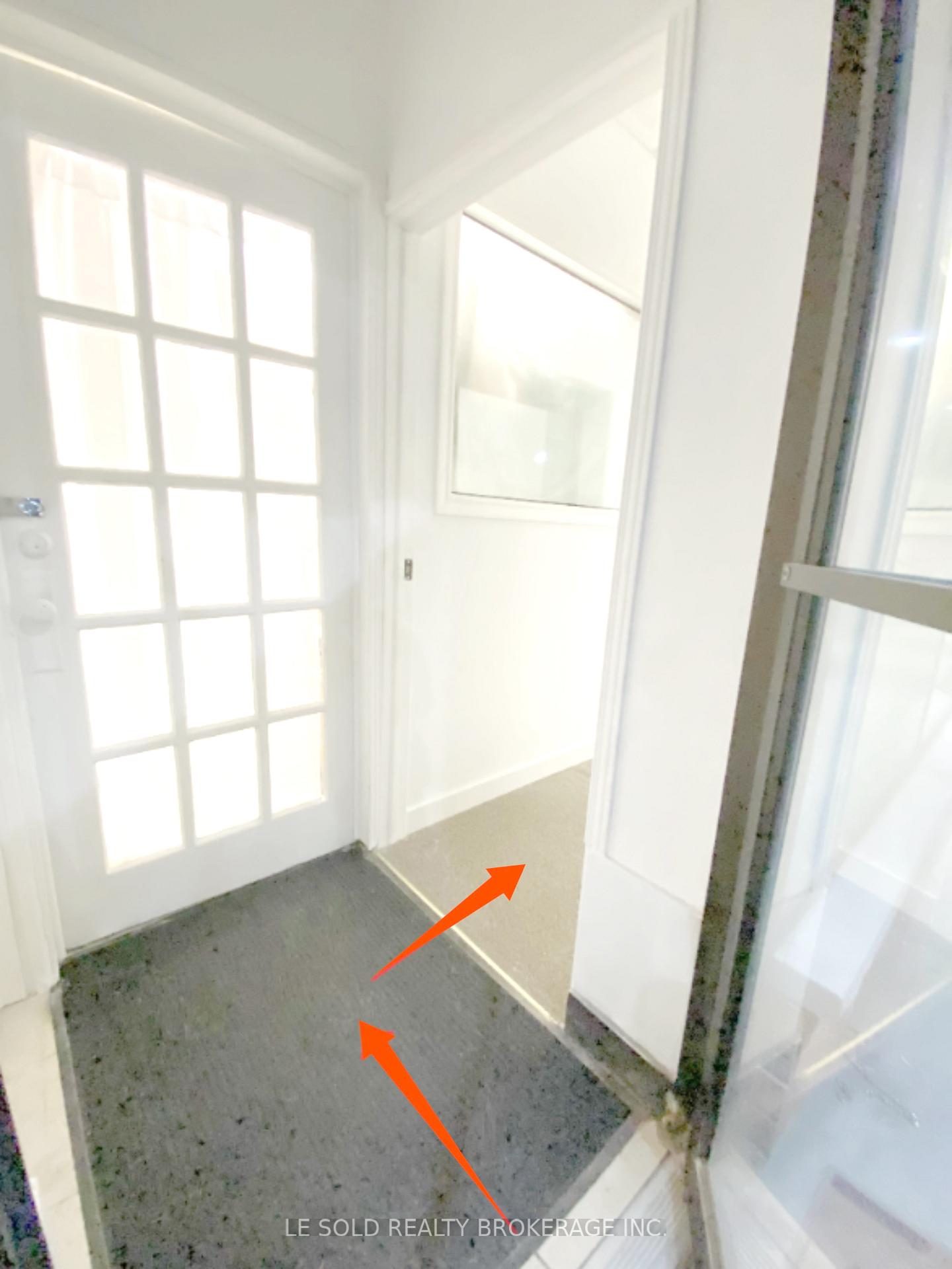 117 Ringwood Drive 4 (2nd Floor D), Whitchurch-Stouffville, ON L4A 8C1