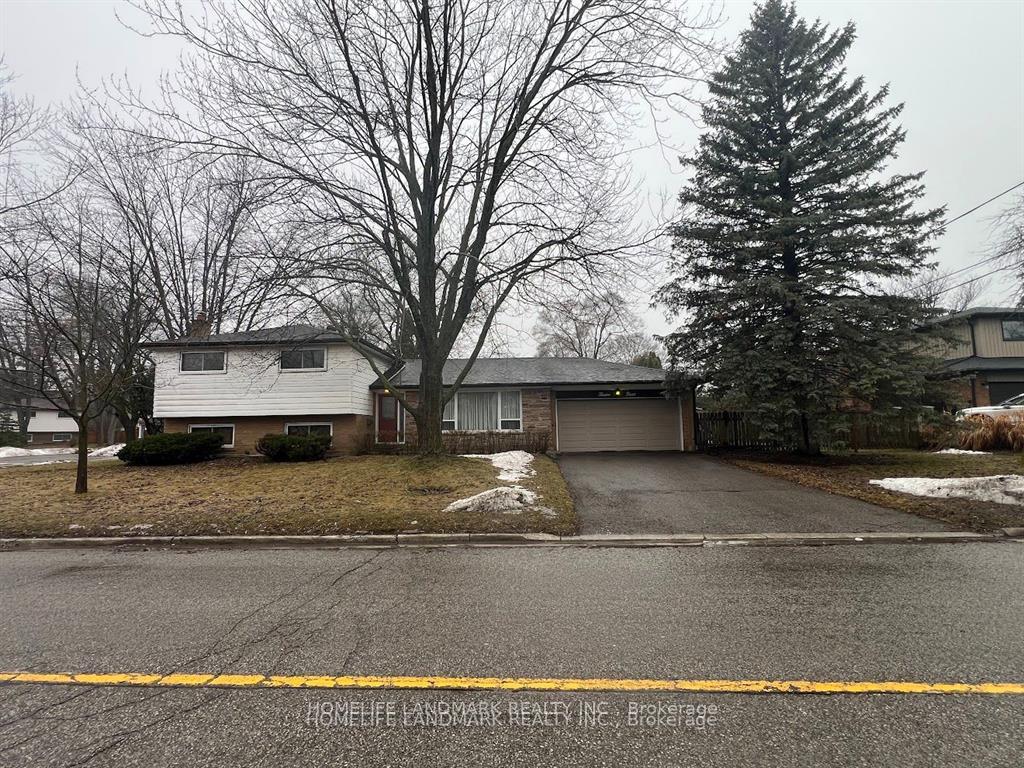 12 Pratt Circle, Markham, ON L3R 1Y2