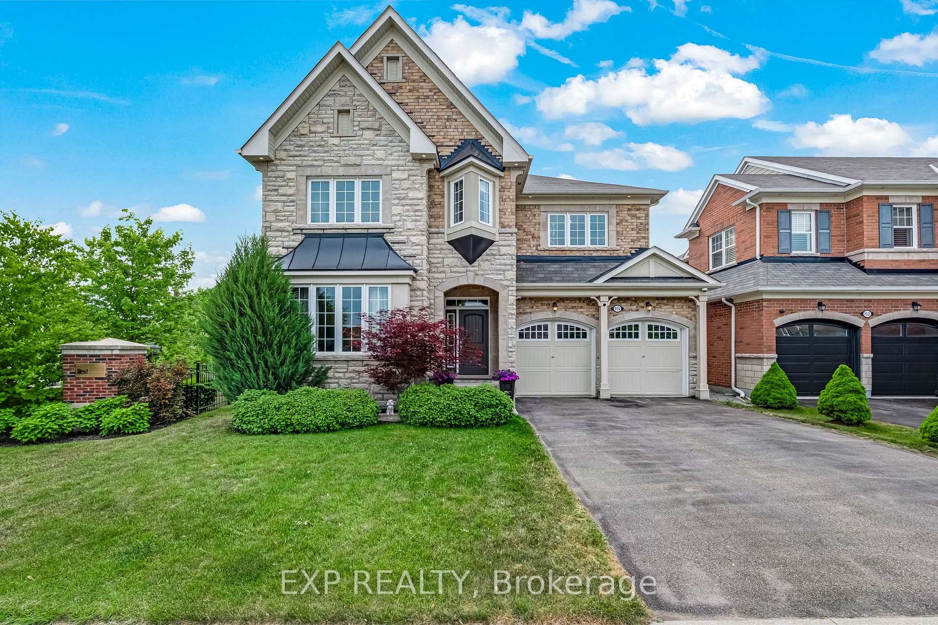 156 Degraaf Crescent, Aurora, ON L4G 0X2