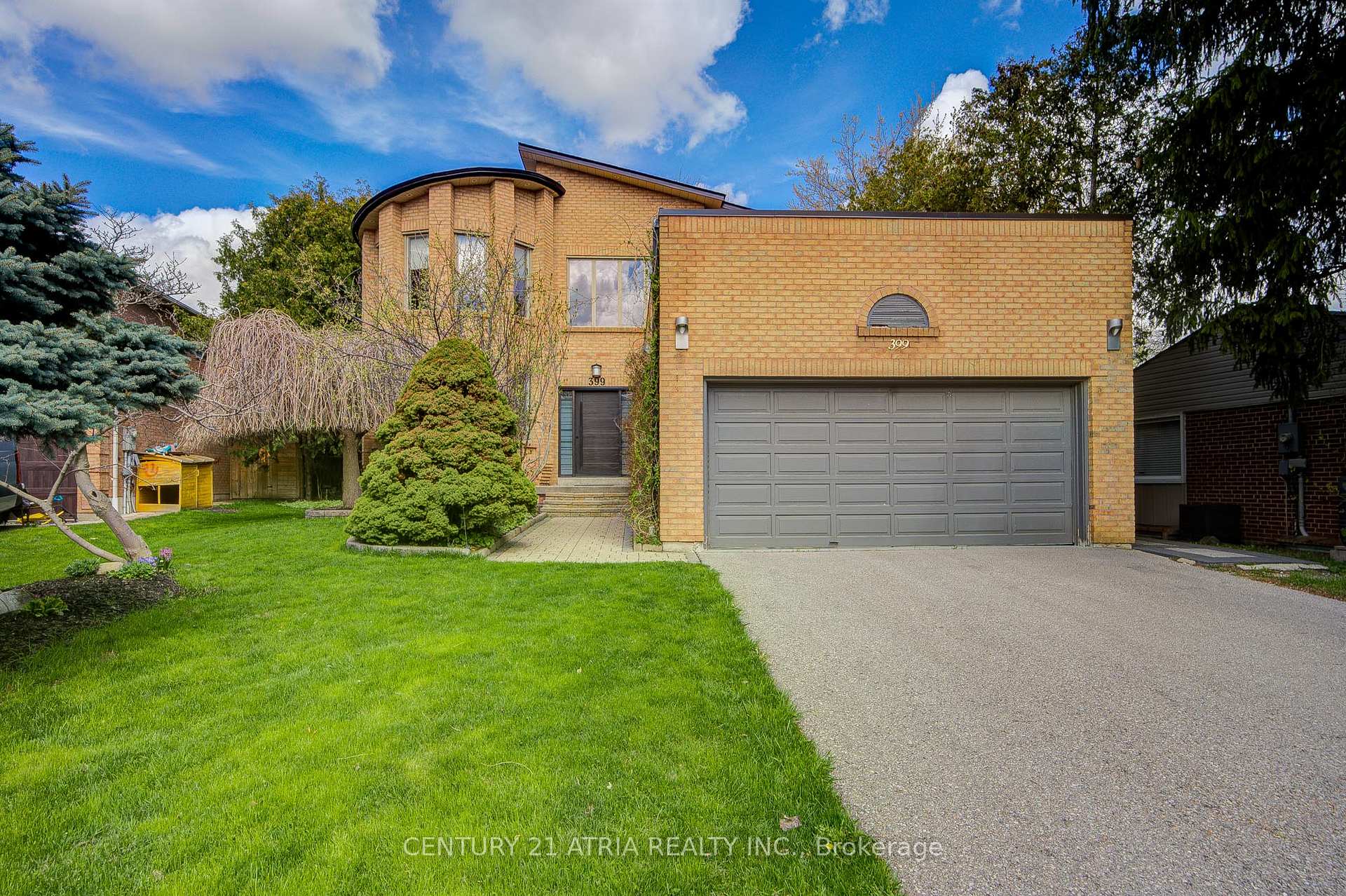 399 Tareyton Road, Richmond Hill, ON L4C 3X8