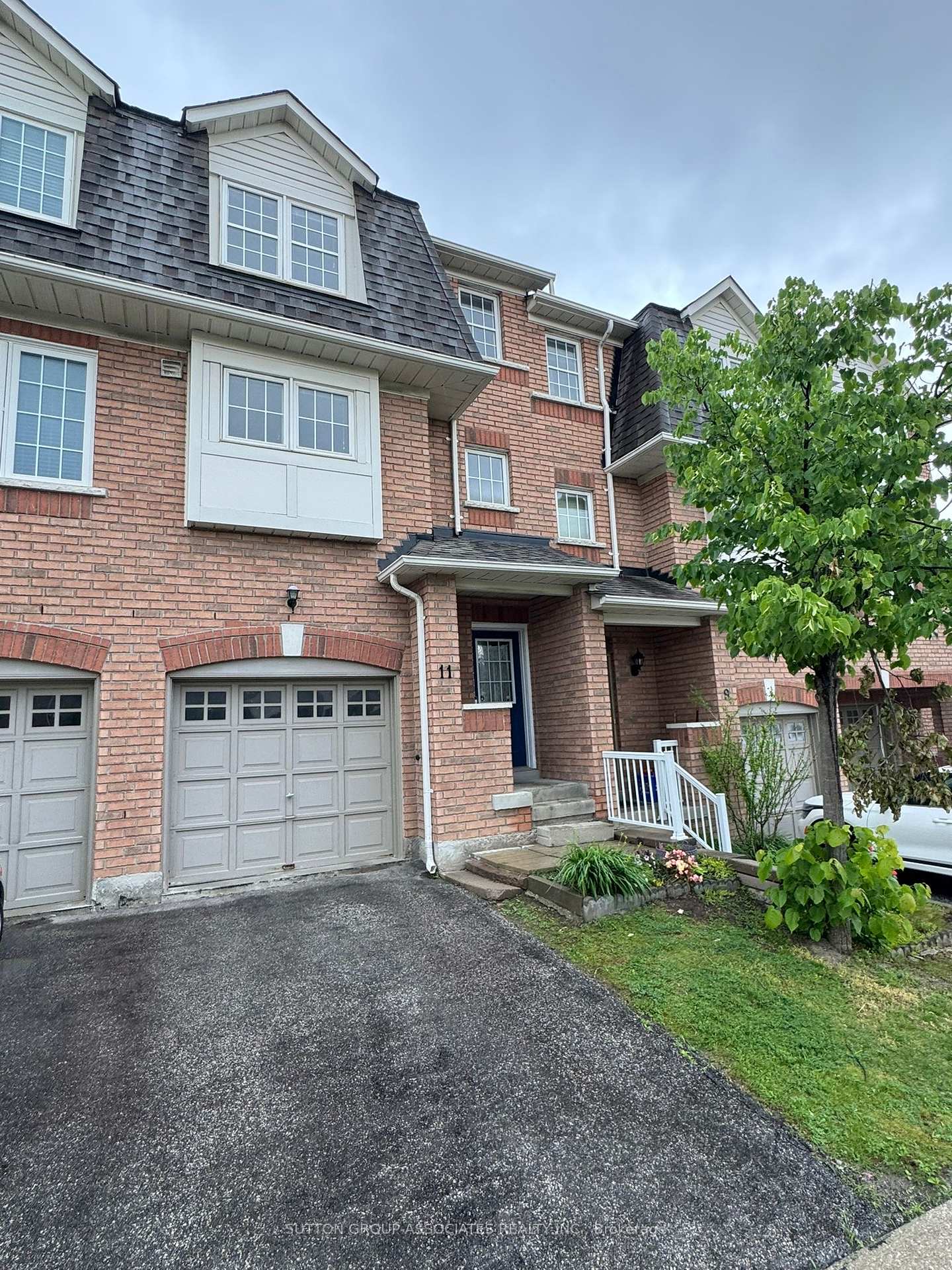11 Nakina Way, Markham, ON L3R 5Y7