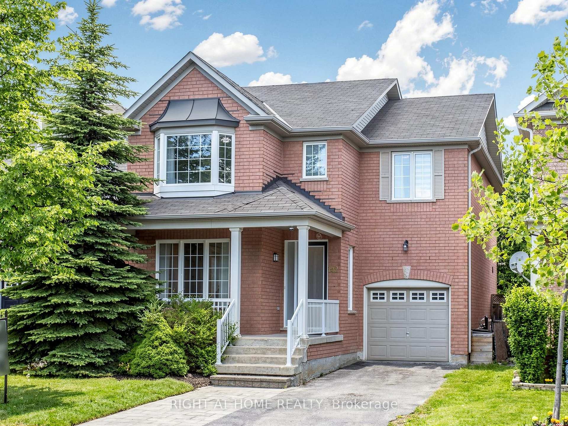 142 Alfred Smith Way, Newmarket, ON L3X 3B9