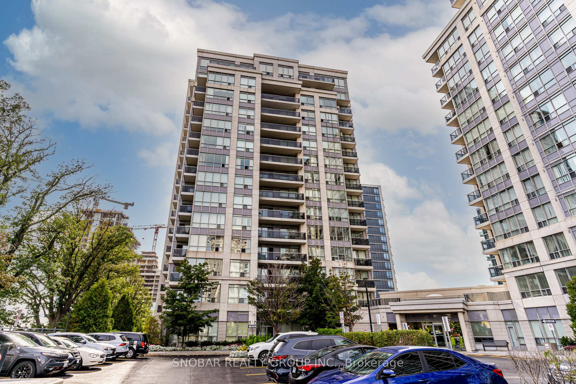 60 Disera Drive 1110, Vaughan, ON L4J 9G1