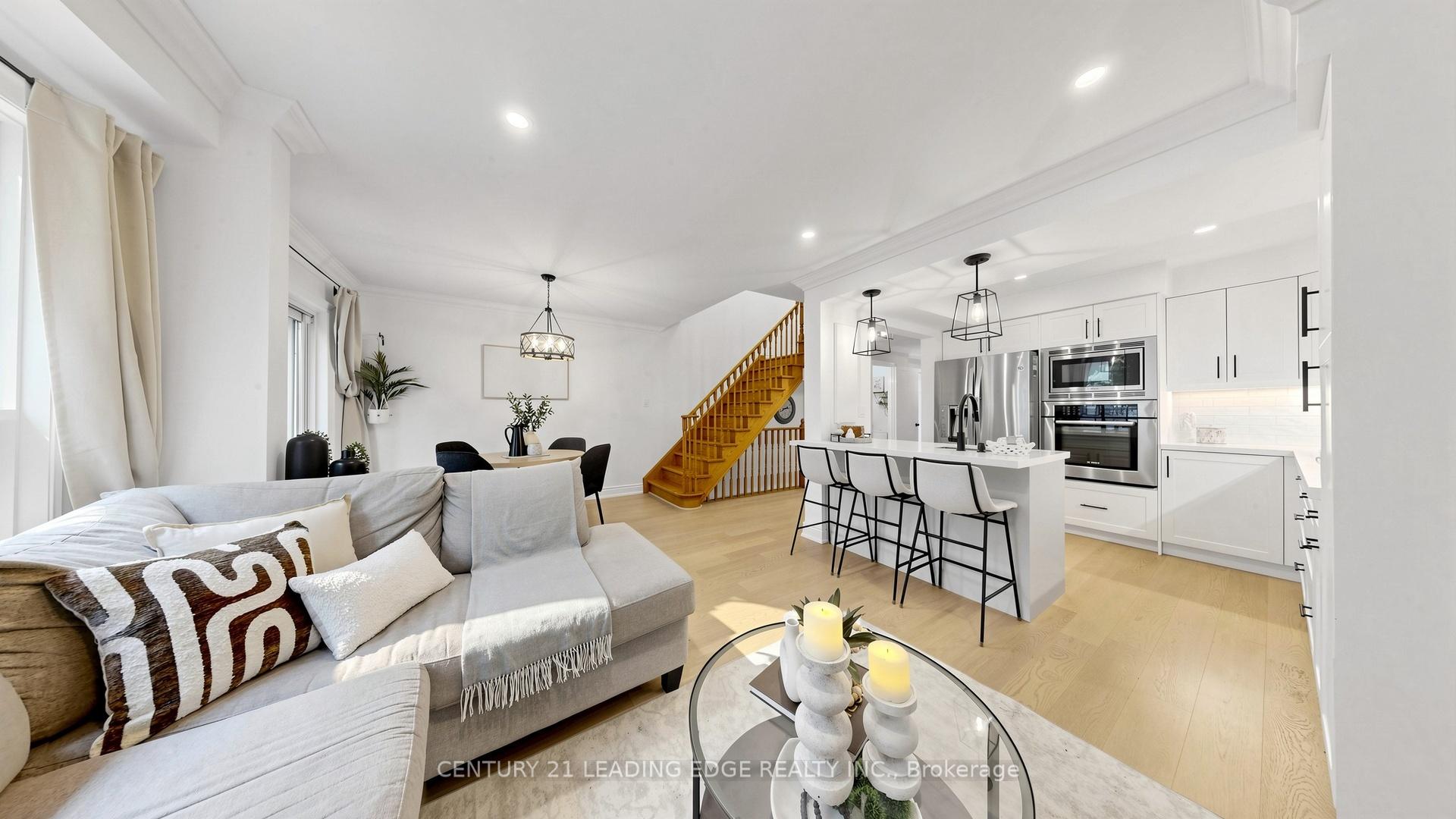 205 Park Drive, Whitchurch-Stouffville, ON L4A 1J8