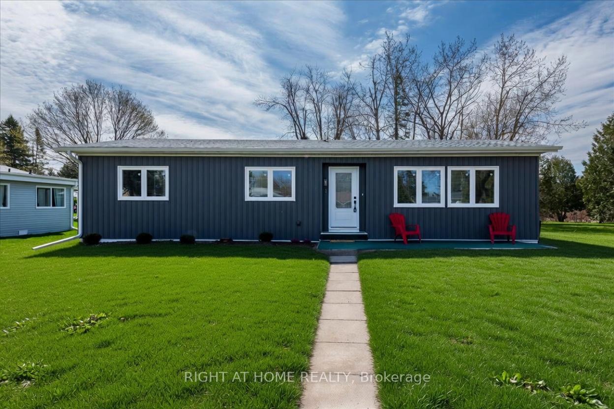 1 South Boulevard, Innisfil, ON L9S 1L7