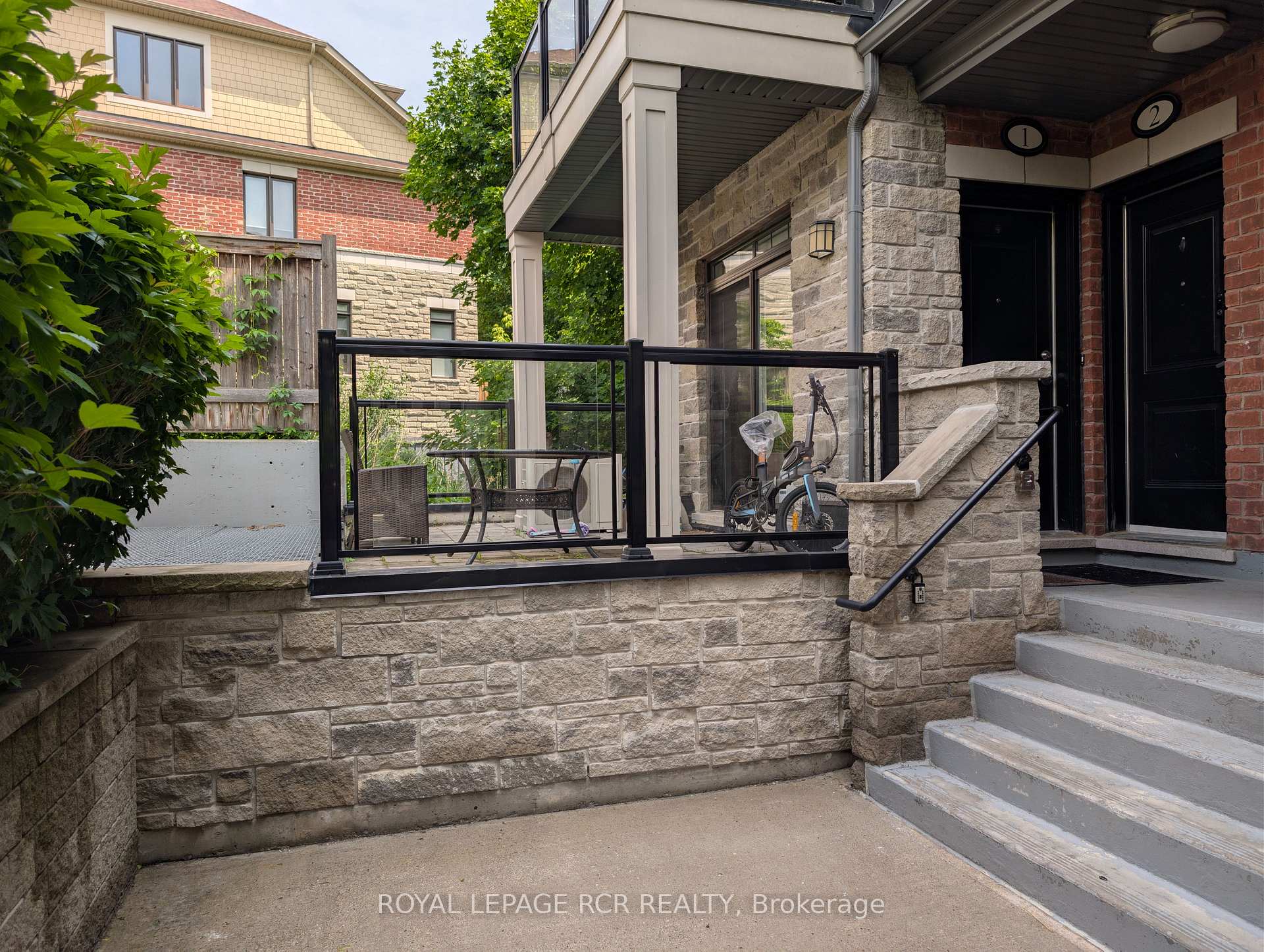 196 Pine Grove Road 1, Vaughan, ON L4L 0H8