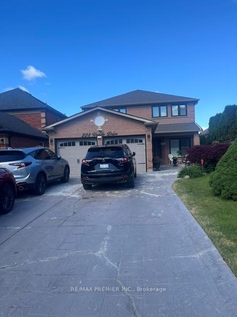 228 Veneto Drive, Vaughan, ON L4L 8X7
