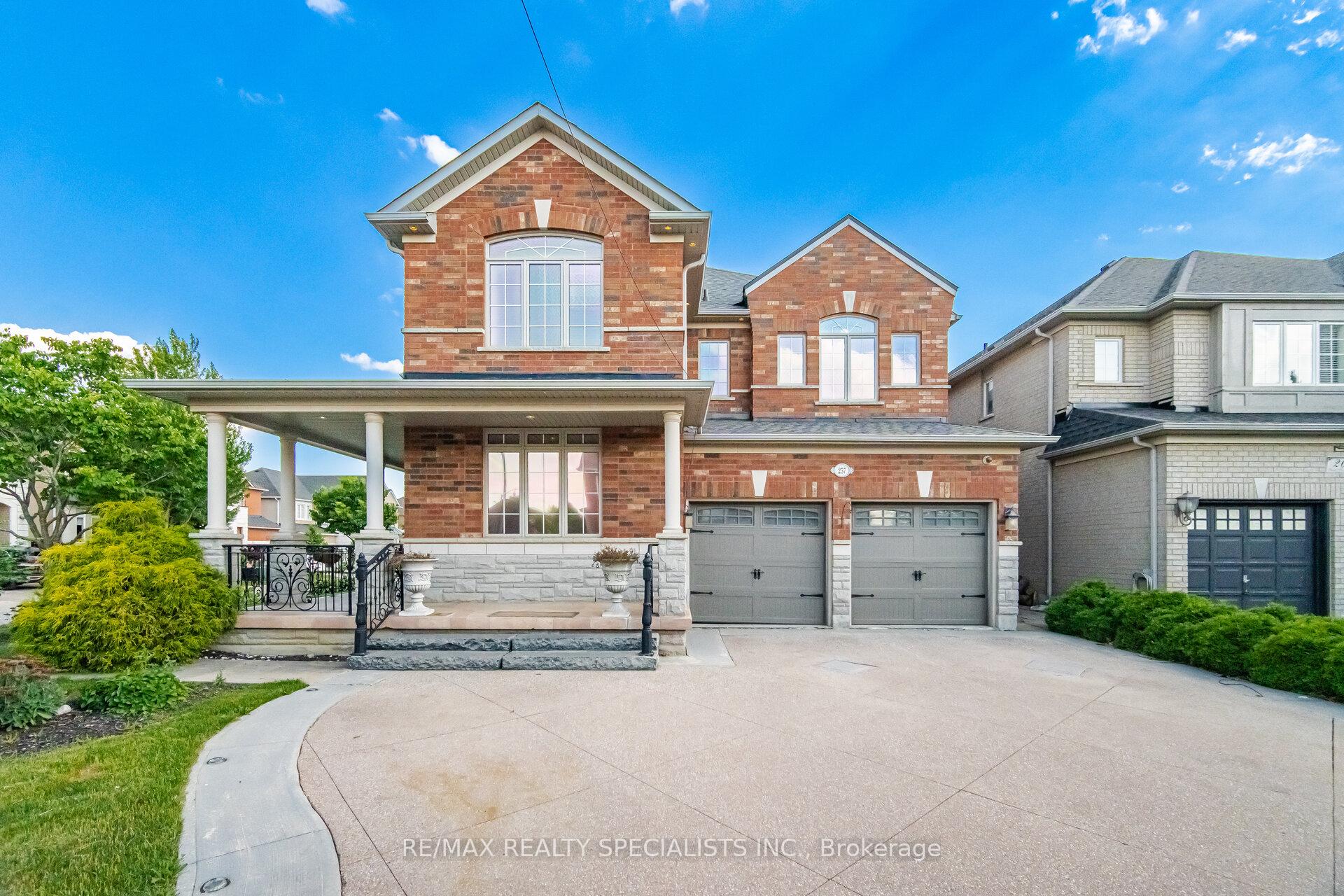 257 St. Francis Avenue, Vaughan, ON L4H 3E7