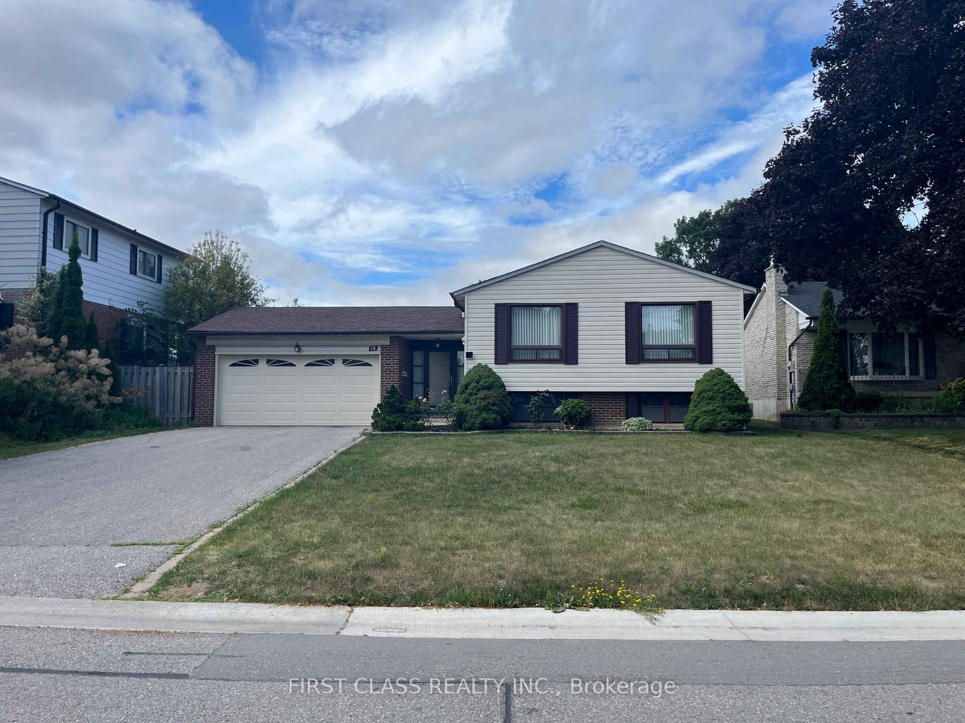 14 Pringle Avenue lower, Markham, ON L3P 2P4