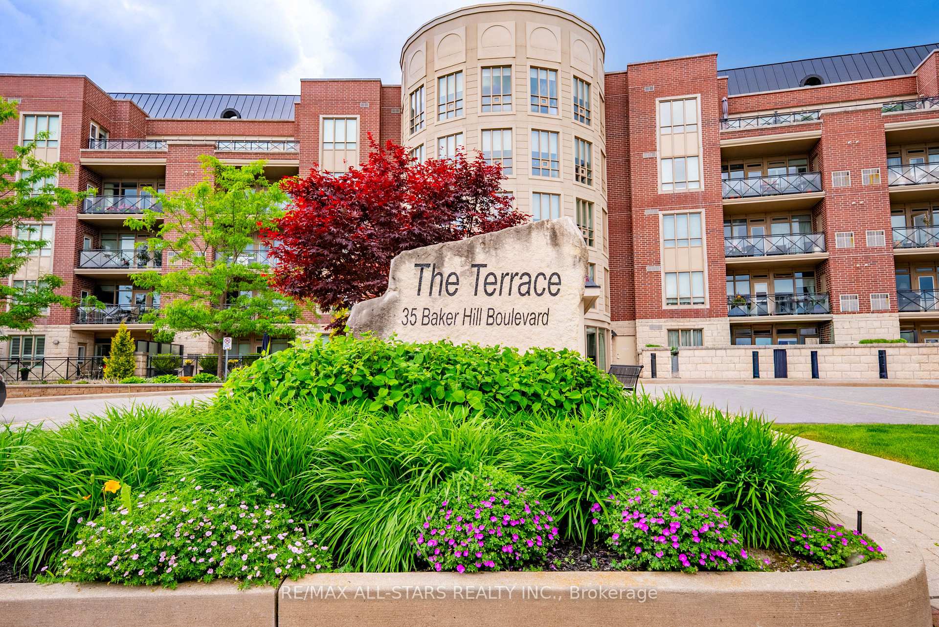 35 Baker Hill Boulevard 218, Whitchurch-Stouffville, ON L4A 1P8