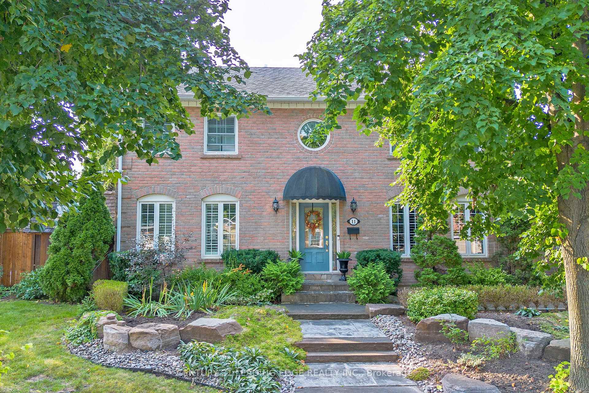 11 Hedgewood Drive, Markham, ON L3R 6J3