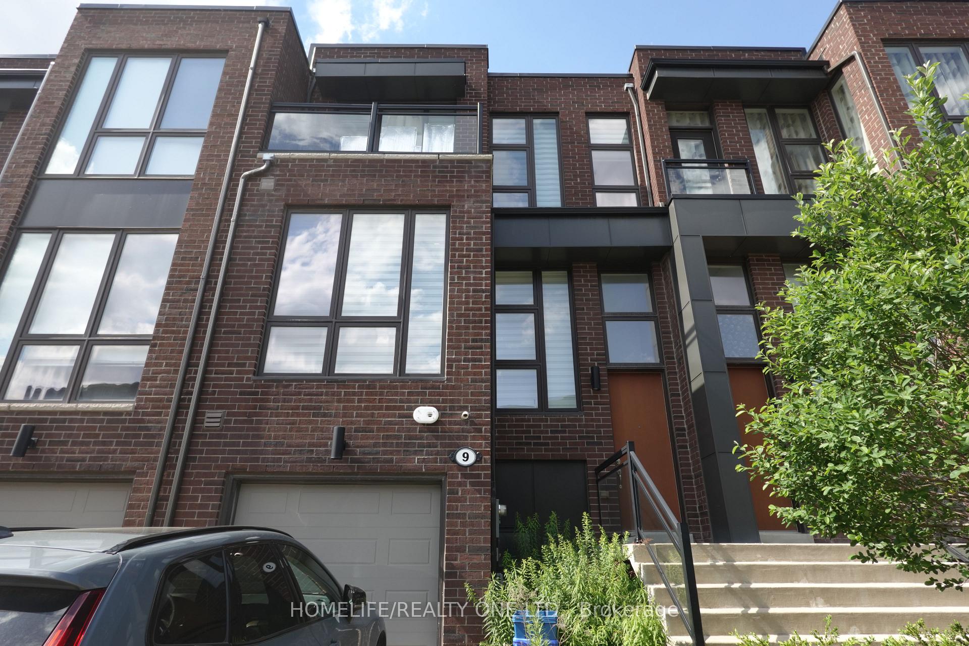 9 Cambray Road, Vaughan, ON L4J 0K1