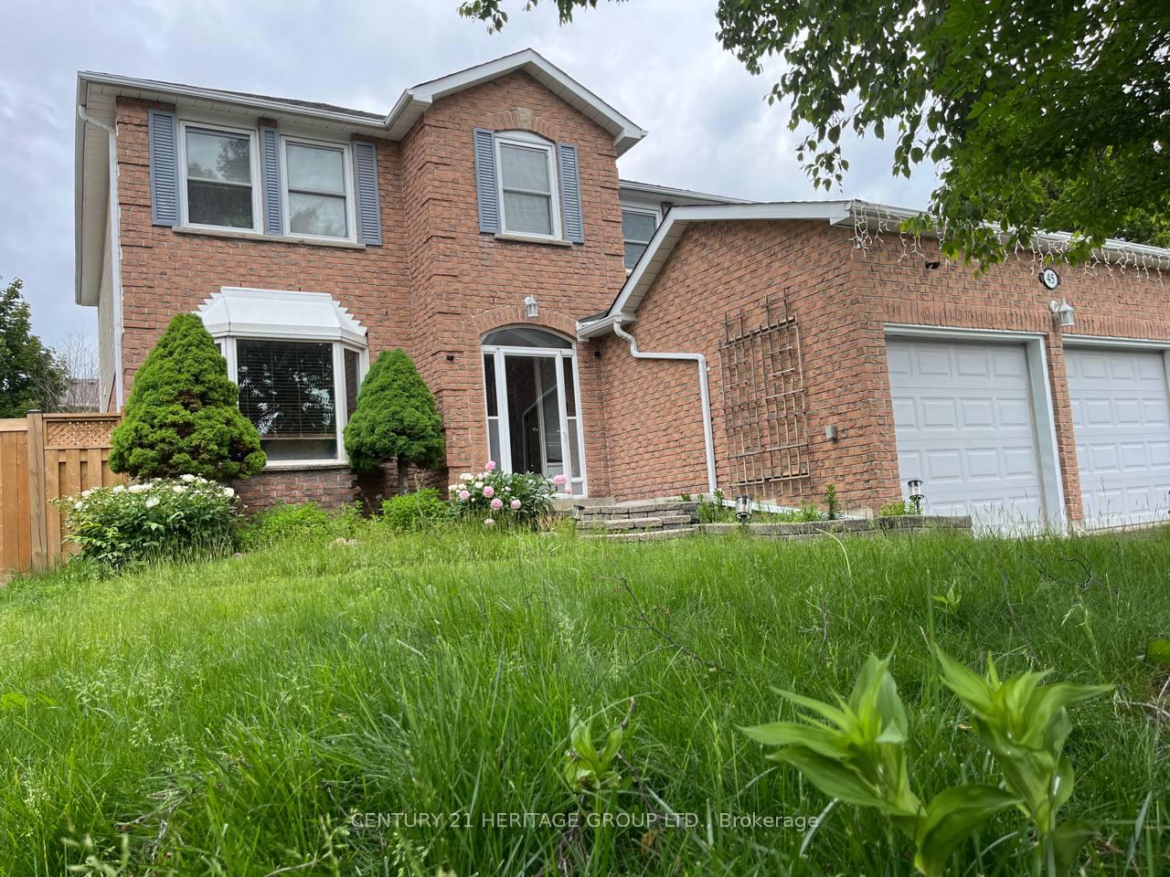 45 Stiver Drive, Newmarket, ON L3Y 7V8