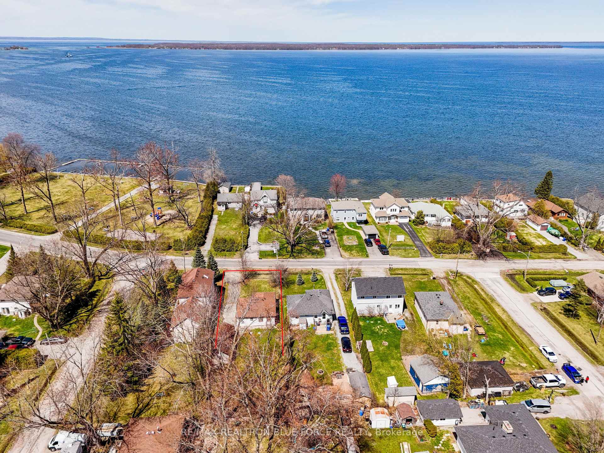 57 Lakeshore Road, Georgina, ON L0E 1N0