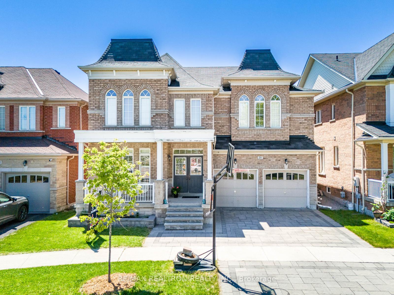 21 Rennie Avenue, Markham, ON L6B 0M9