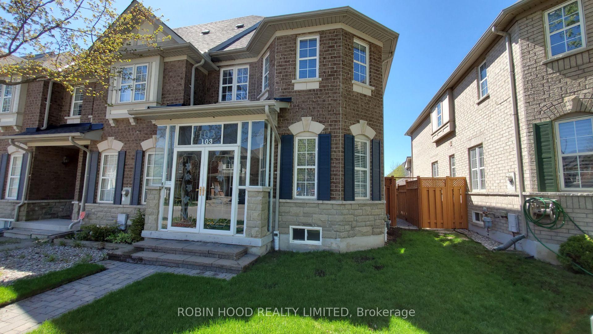 103 Selkirk Drive, Richmond Hill, ON L4B 4T7