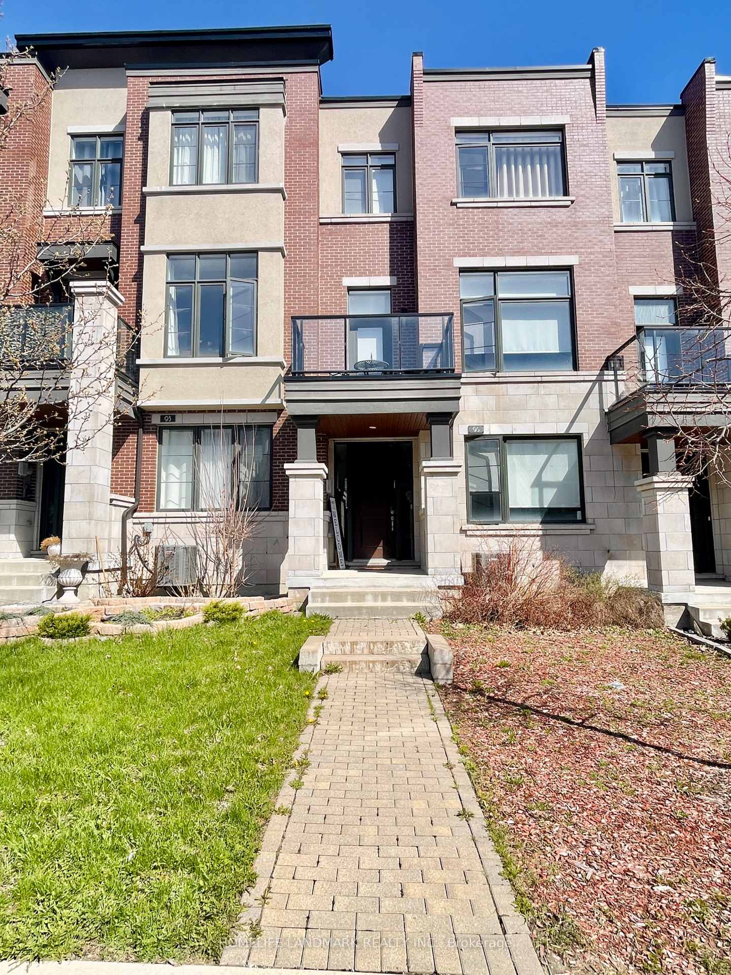 95 Carrville Woods Circle, Vaughan, ON L6A 1S2