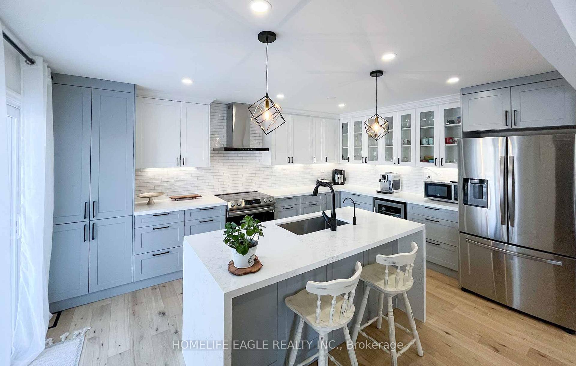 143 Sand Road, East Gwillimbury, ON L9N 1H9