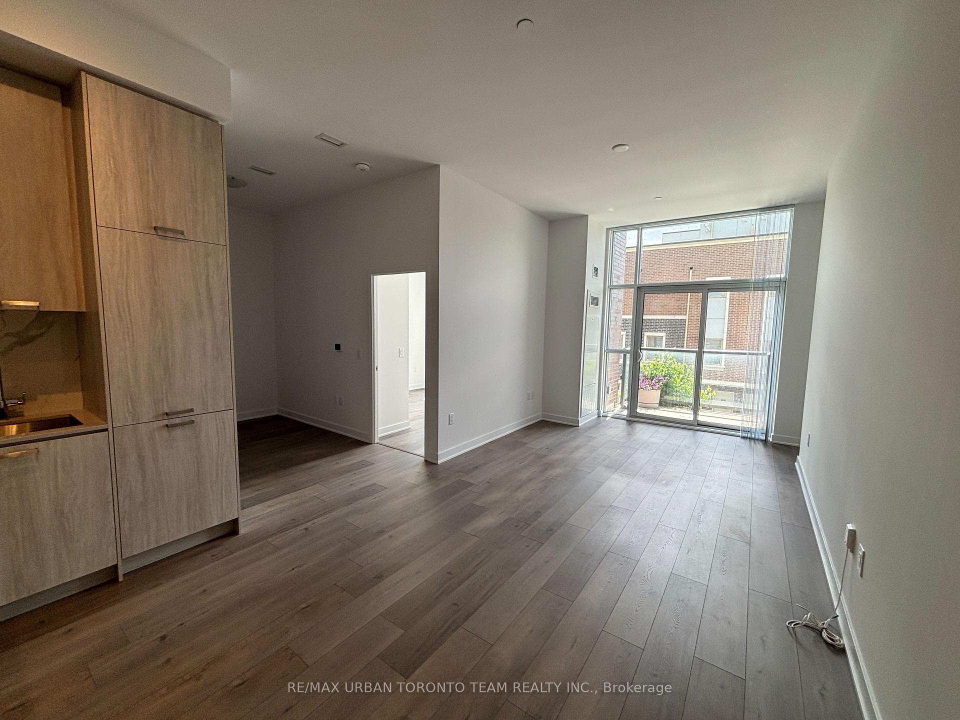 38 Honeycrisp Crescent 202, Vaughan, ON L4K 0M8
