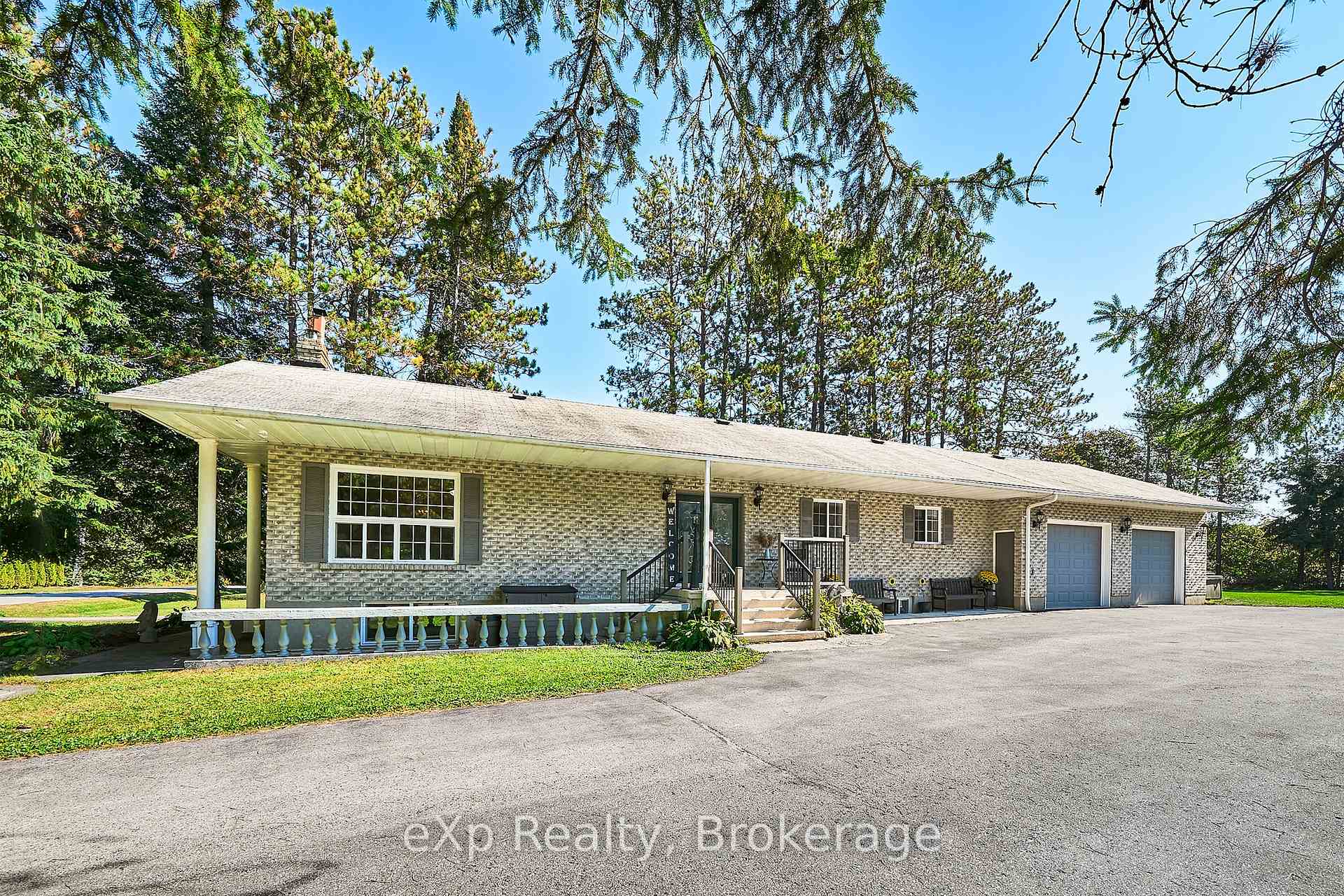 9 Hilda Avenue, Uxbridge, ON L9P 1R2