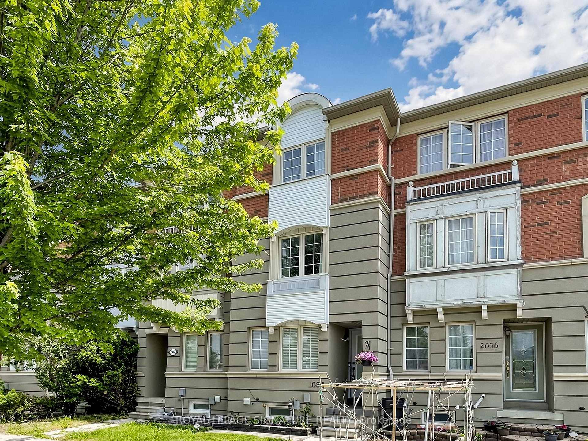 2634 Bur Oak Avenue, Markham, ON L6B 1J2