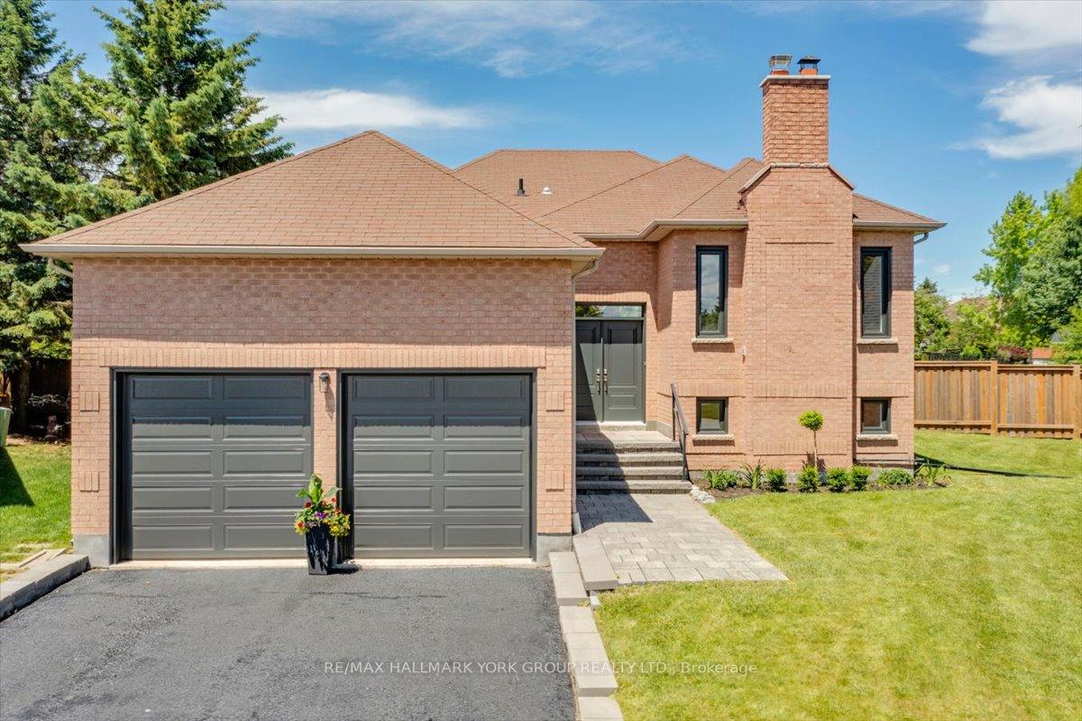 14 Aynsley Place, Georgina, ON L4P 3R7