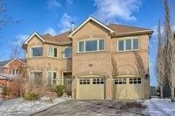82 Brookeview Drive, Aurora, ON L4G 6R6