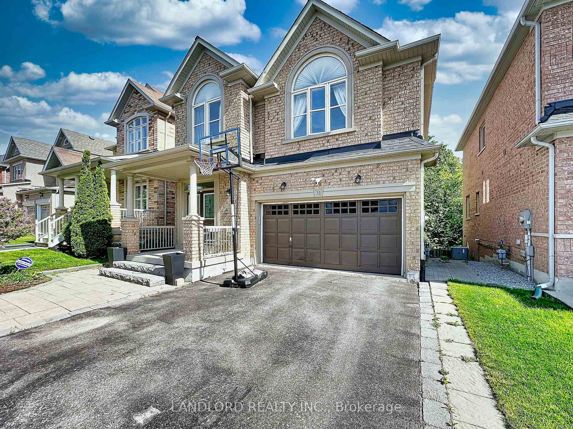 31 Ida Jane Grove, Whitchurch-Stouffville, ON L4A 0S3