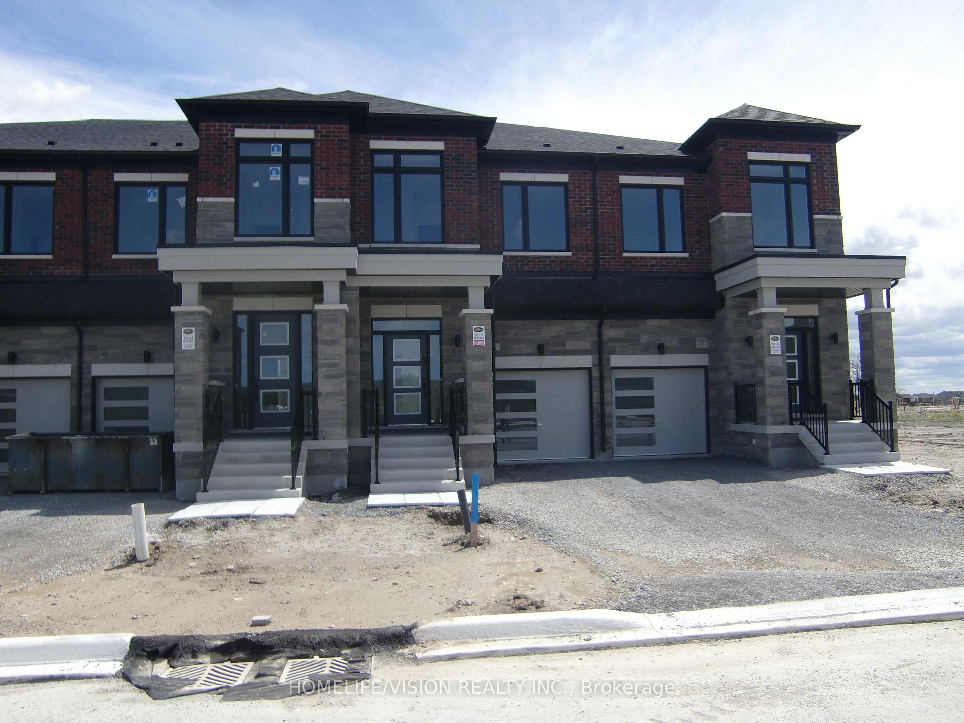 39 Sandels Avenue, Richmond Hill, ON L4S 0R7