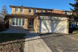 212 risebrough Circuit, Markham, ON L3R 3H9