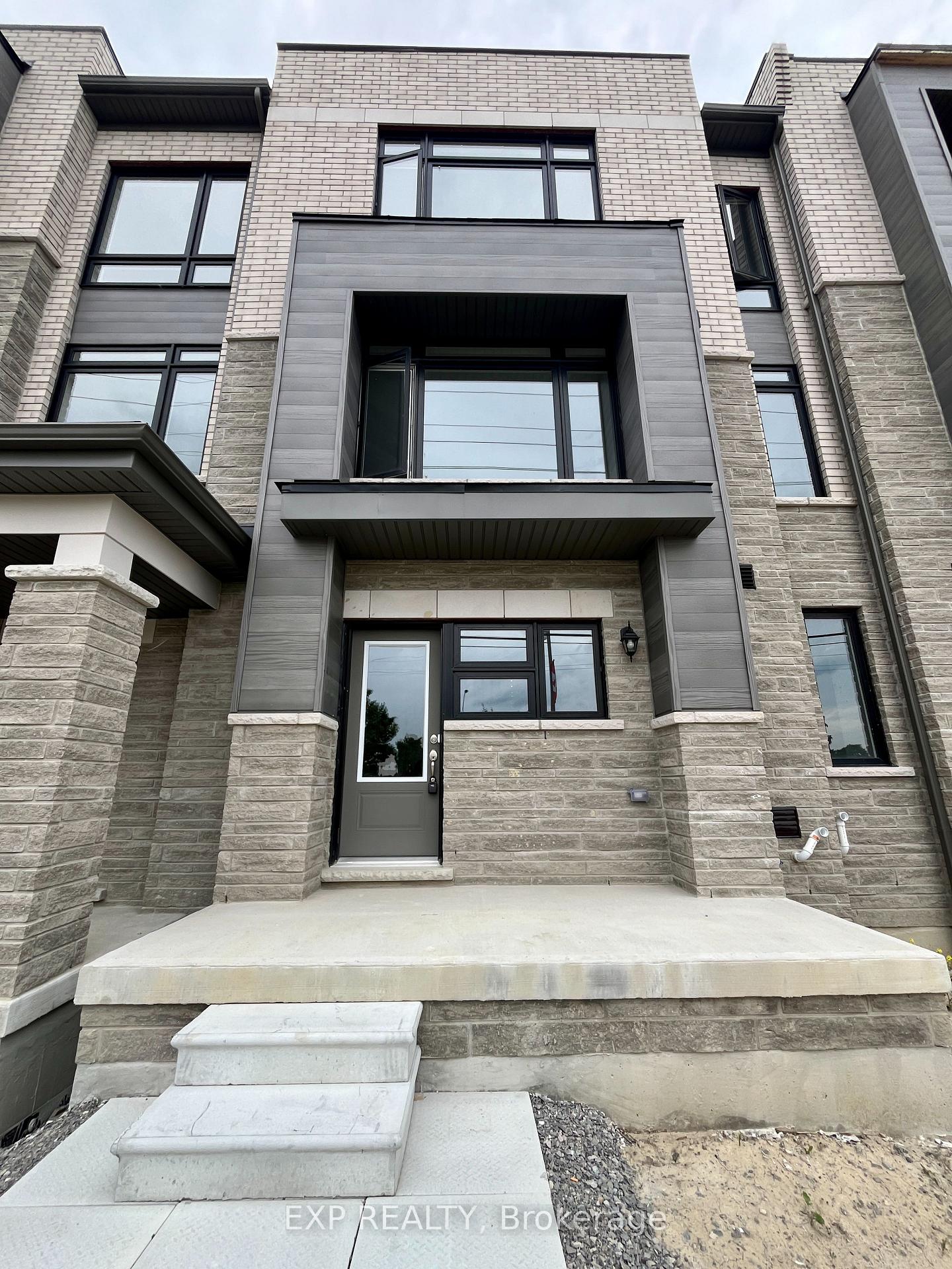 116 blick Crescent, Aurora, ON L4G 7B6