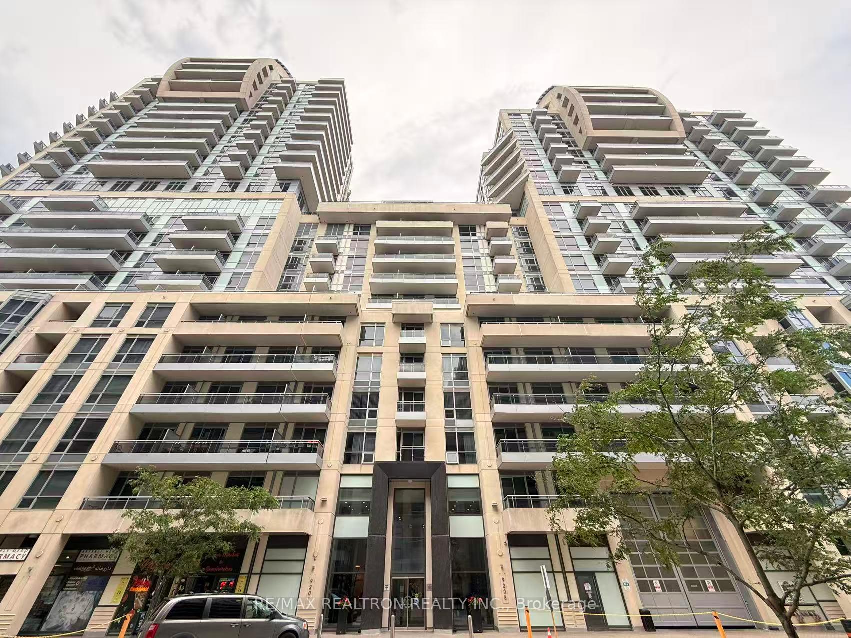 9205 Yonge Street 419, Richmond Hill, ON L4C 1V5