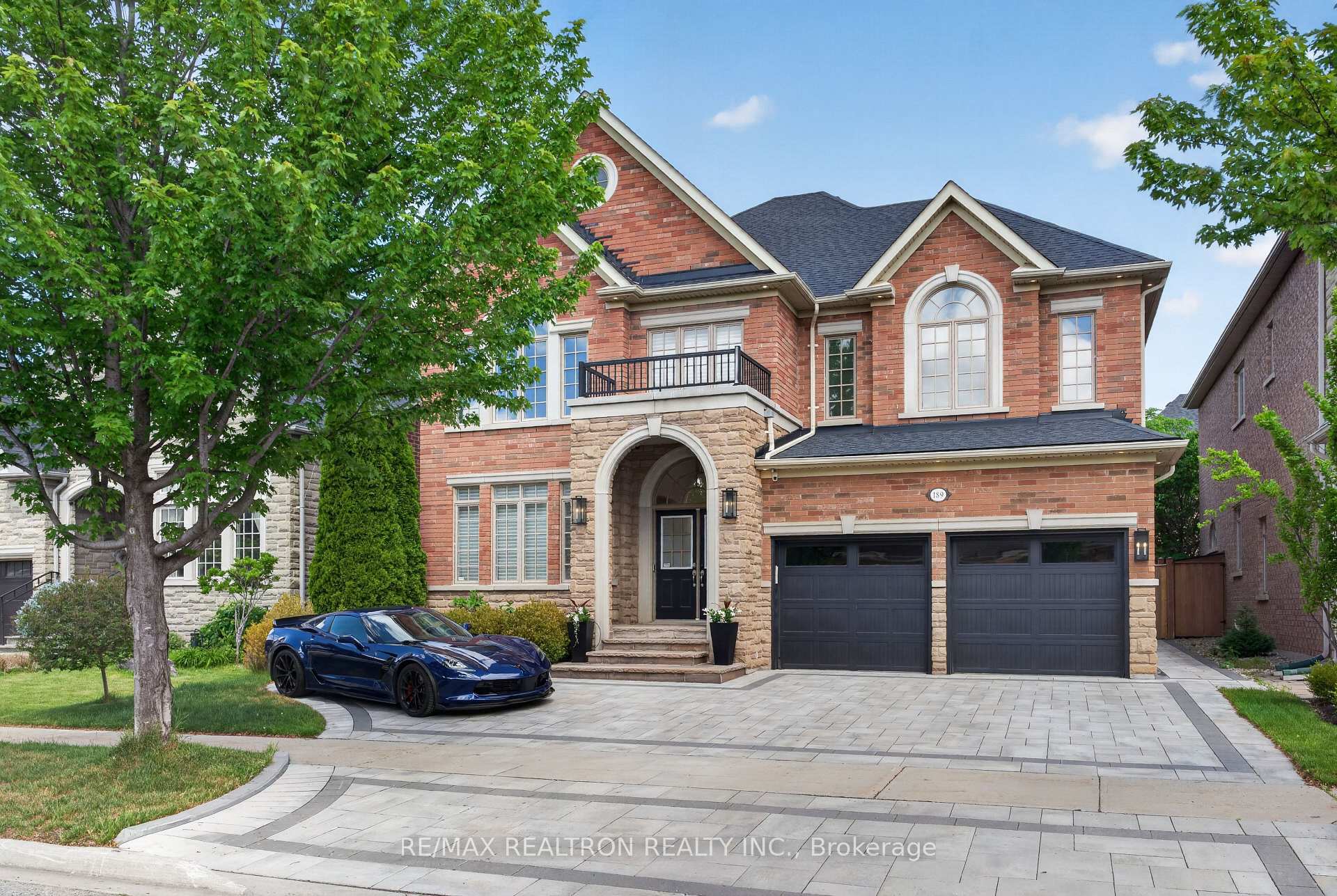 189 Cook's Mill Crescent, Vaughan, ON L6A 0K8