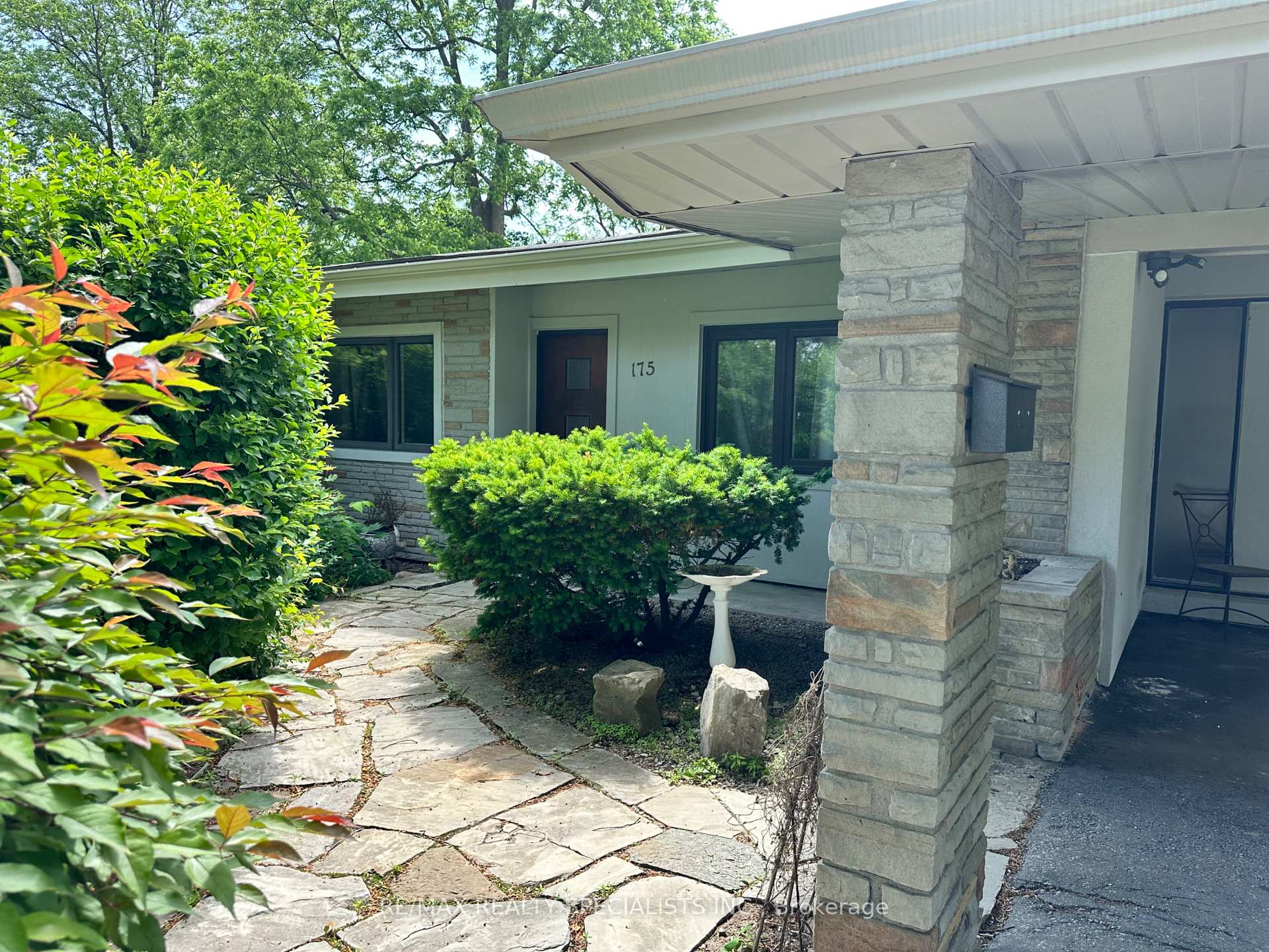 175 Davidson Drive, Vaughan, ON L4L 1M2