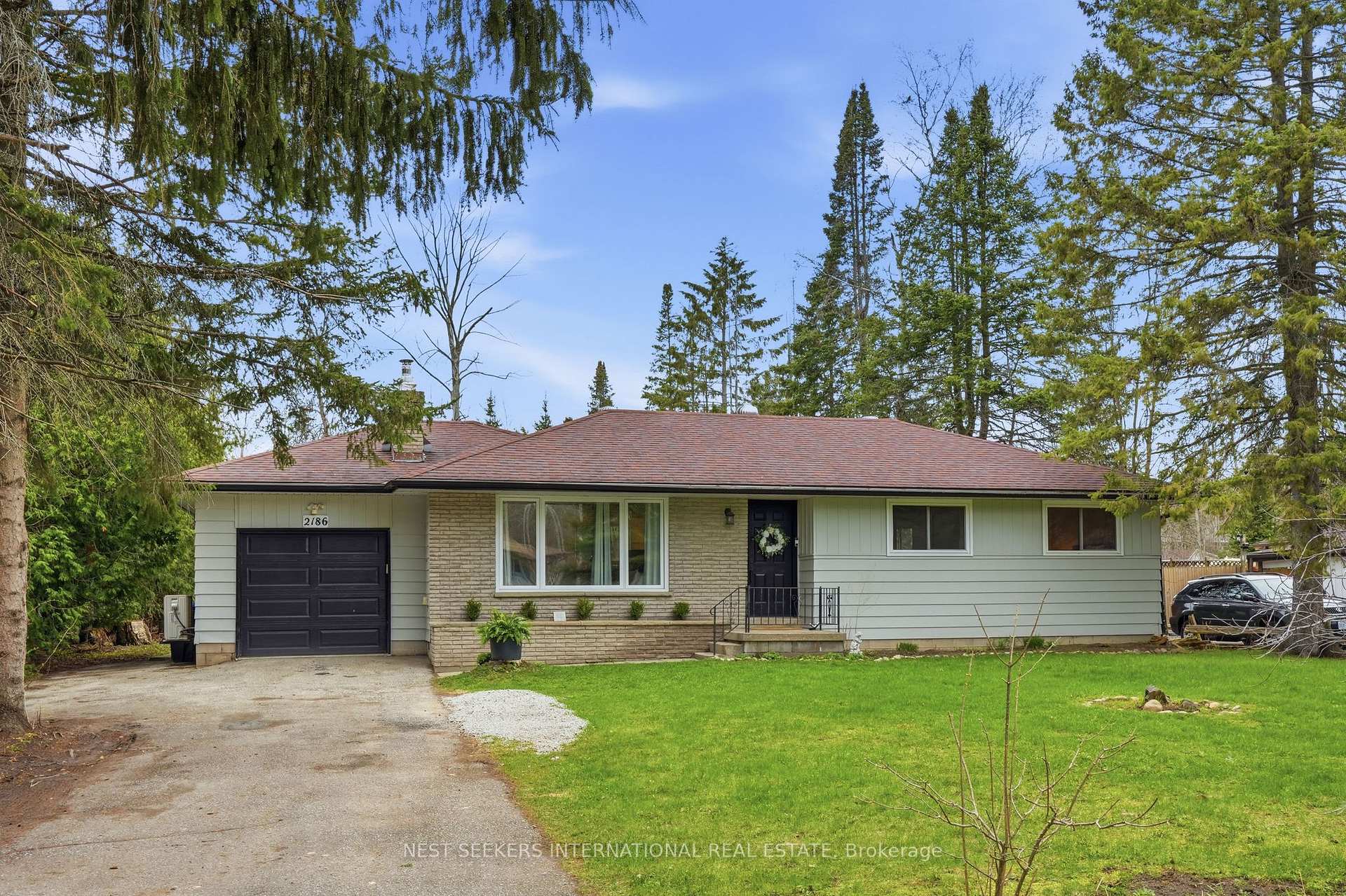 2186 Richard Street, Innisfil, ON L9S 2C4