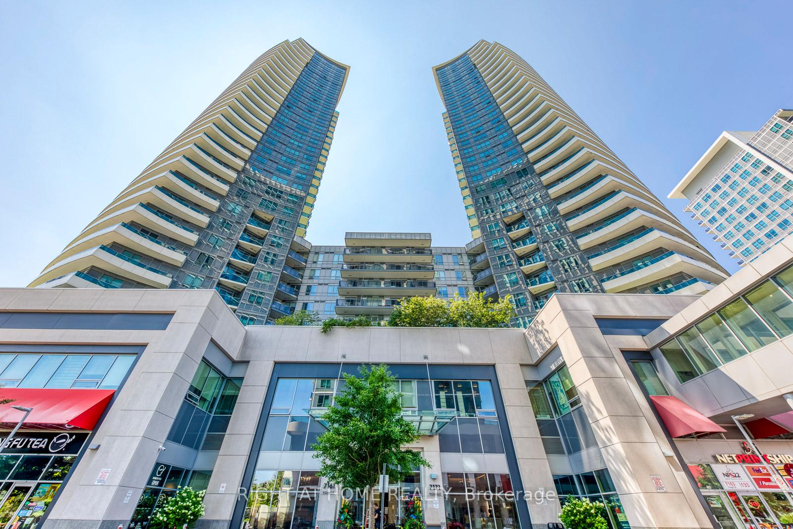 7171 Yonge Street 2415, Markham, ON L3T 0C5